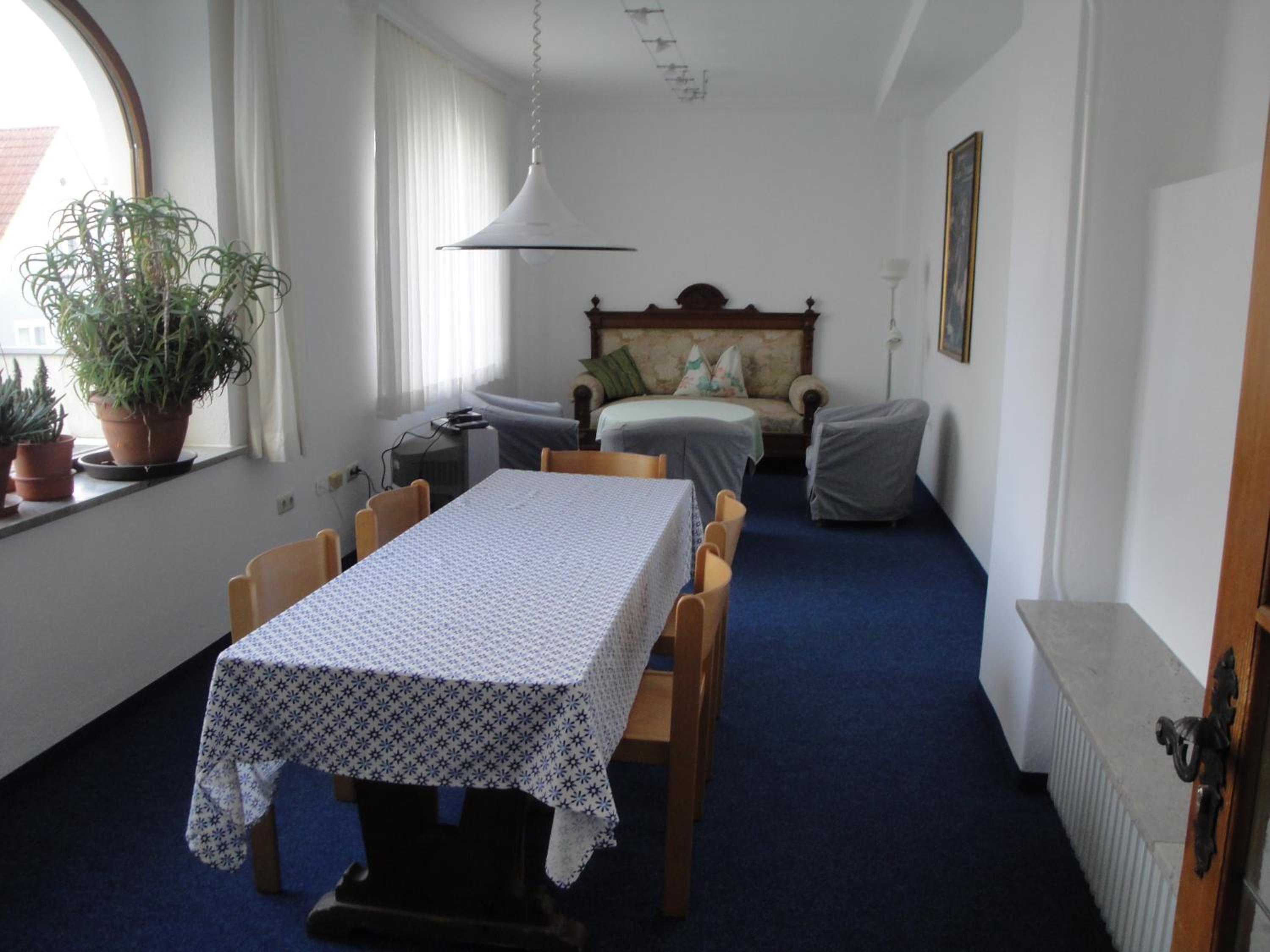 Three-Bedroom Apartment - Photo 10