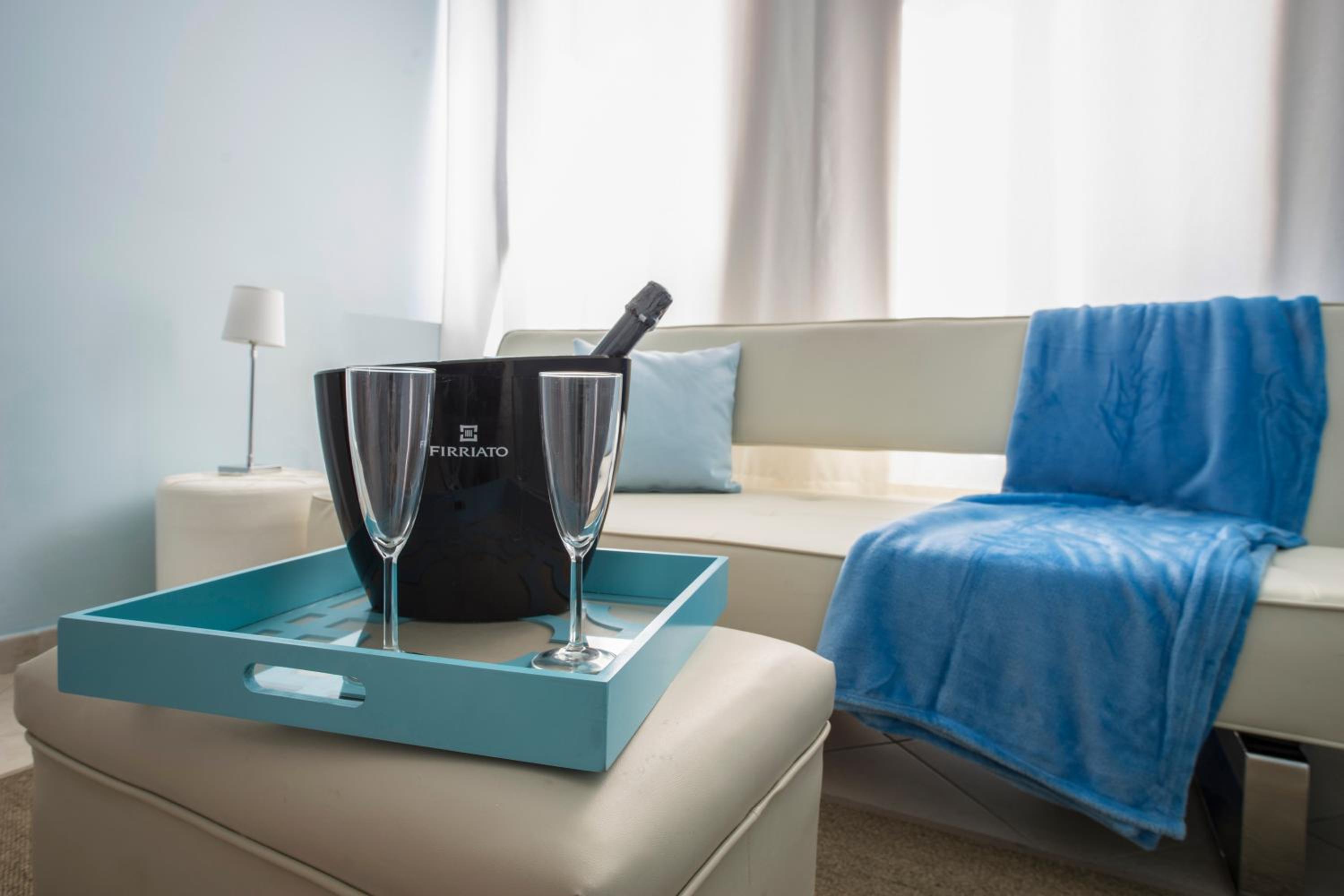 Deluxe Double Room with Sea View photo 3