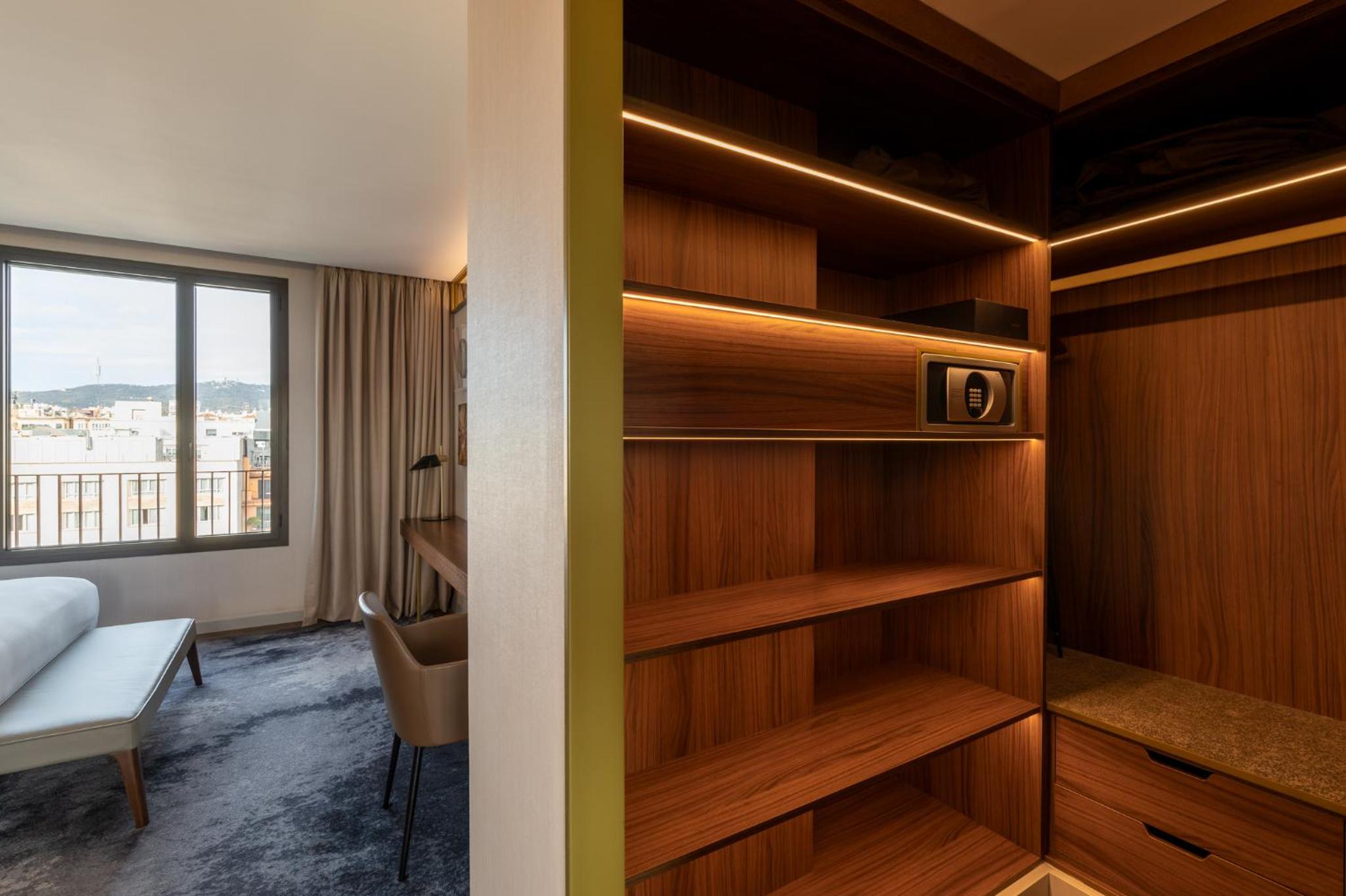 Two Bedroom Penthouse Suite Two Bedroom Penthouse Suite