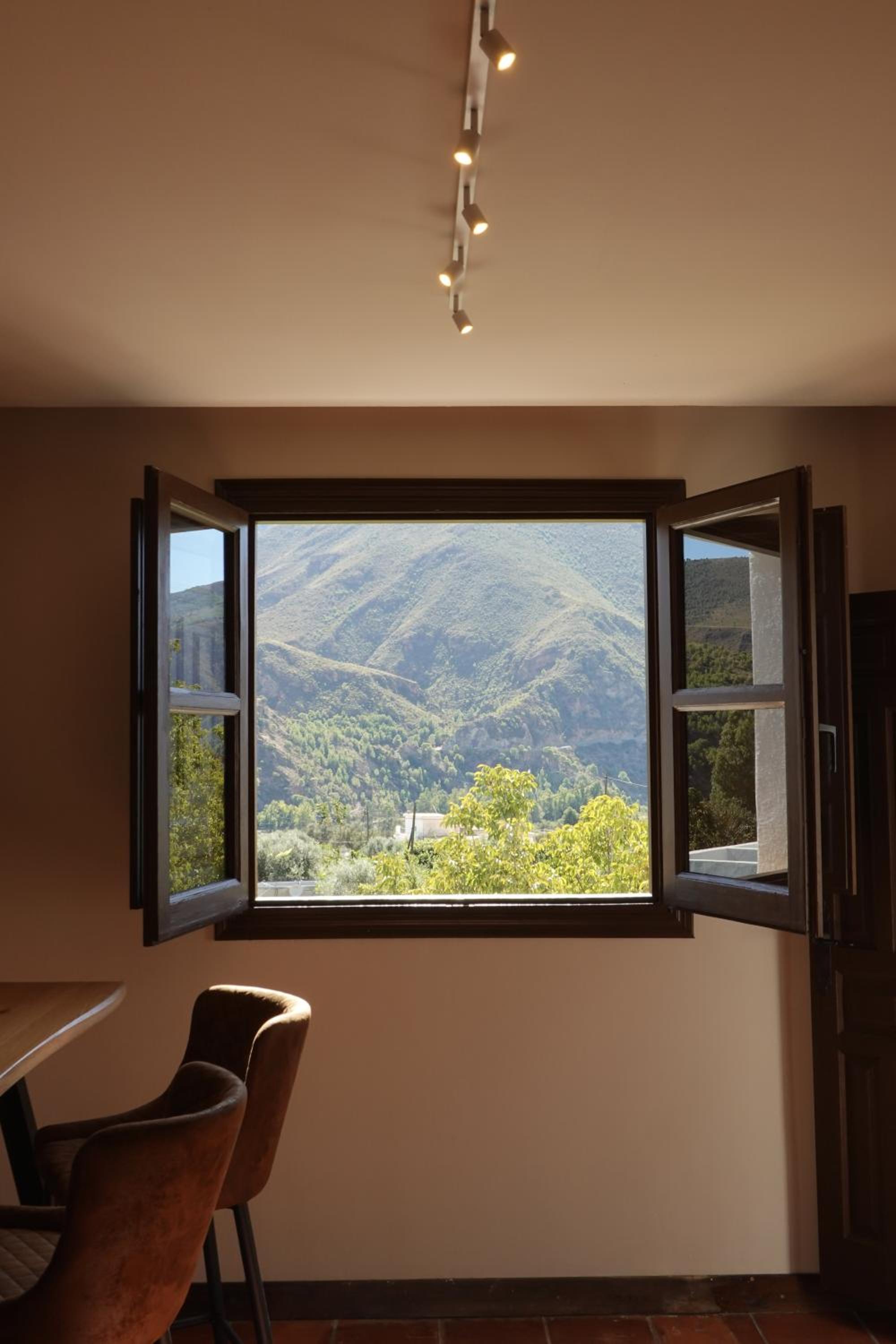 Family Room with Mountain View