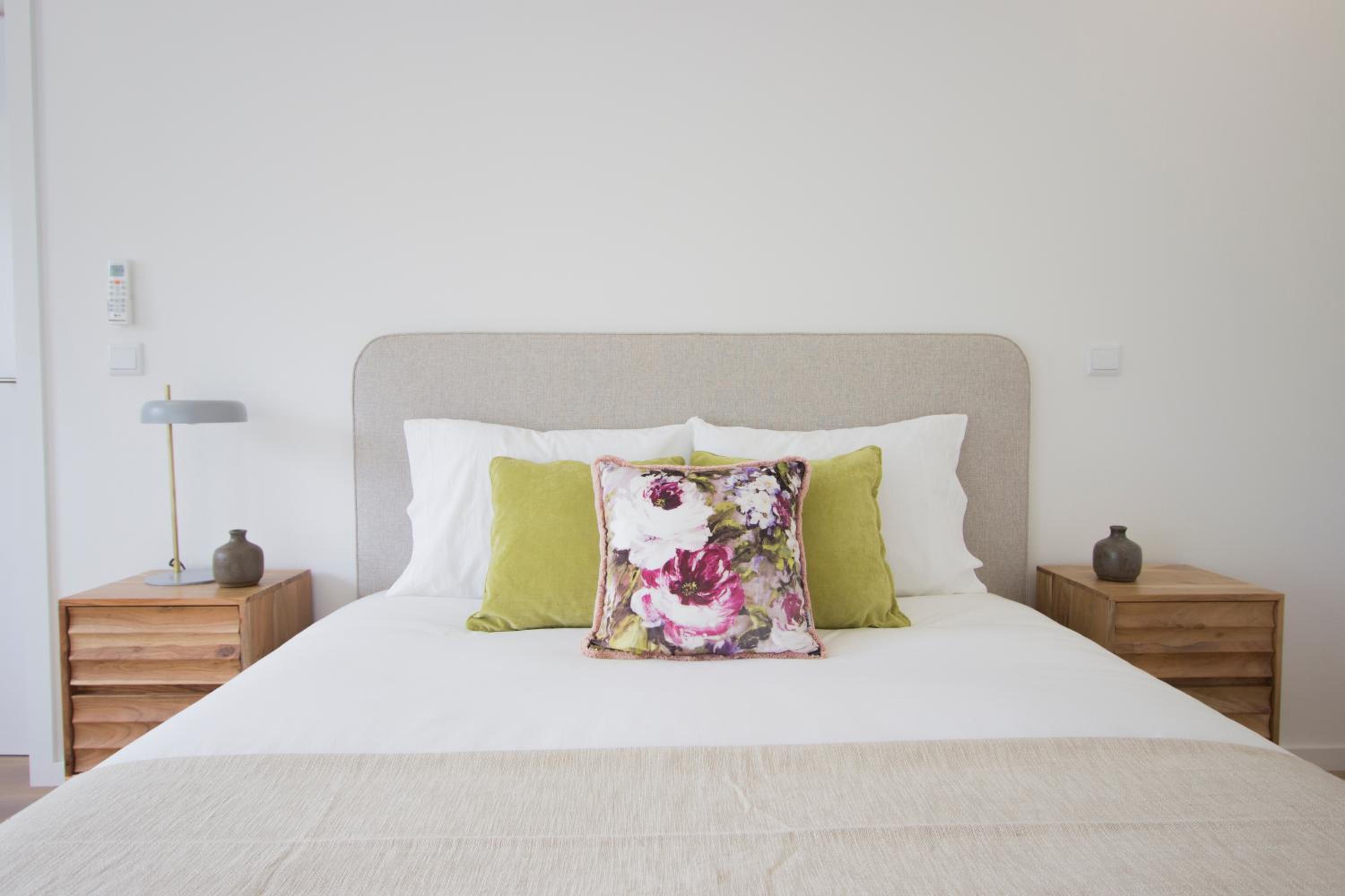 Three-Bedroom Home with Parking and Private Garden ( Ground Floor)