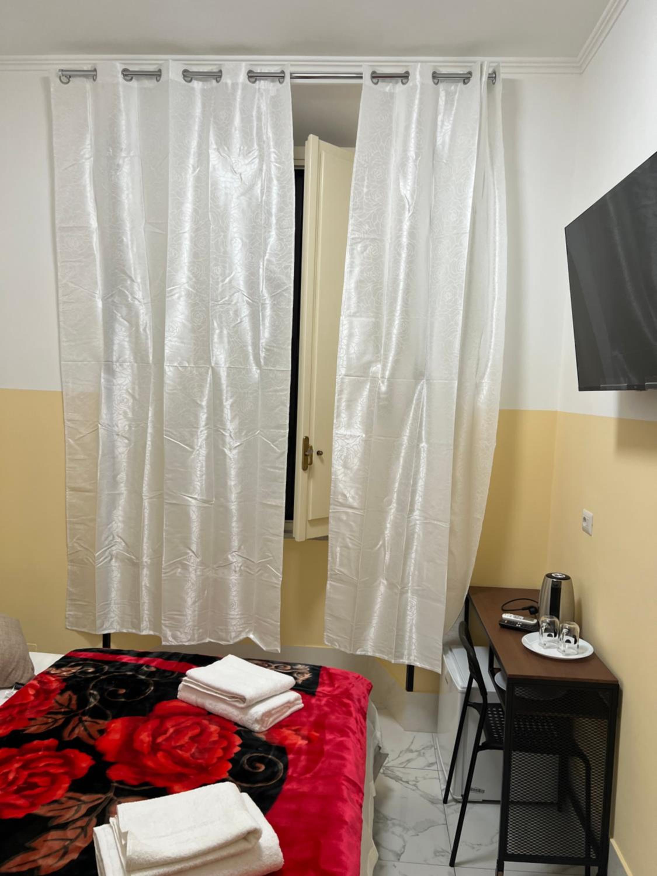 Double Room with Private Bathroom photo 2