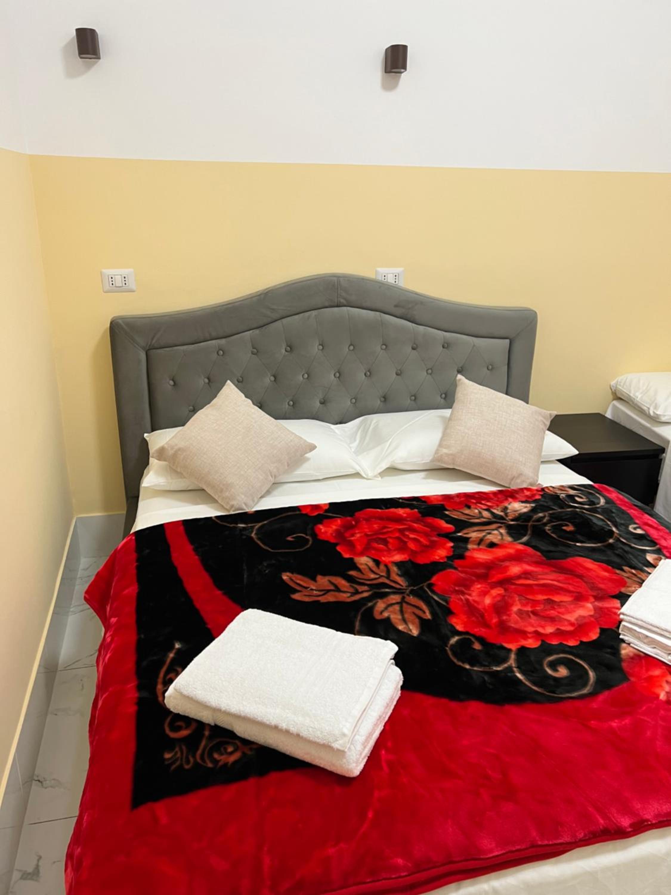Double Room with Private Bathroom photo 1