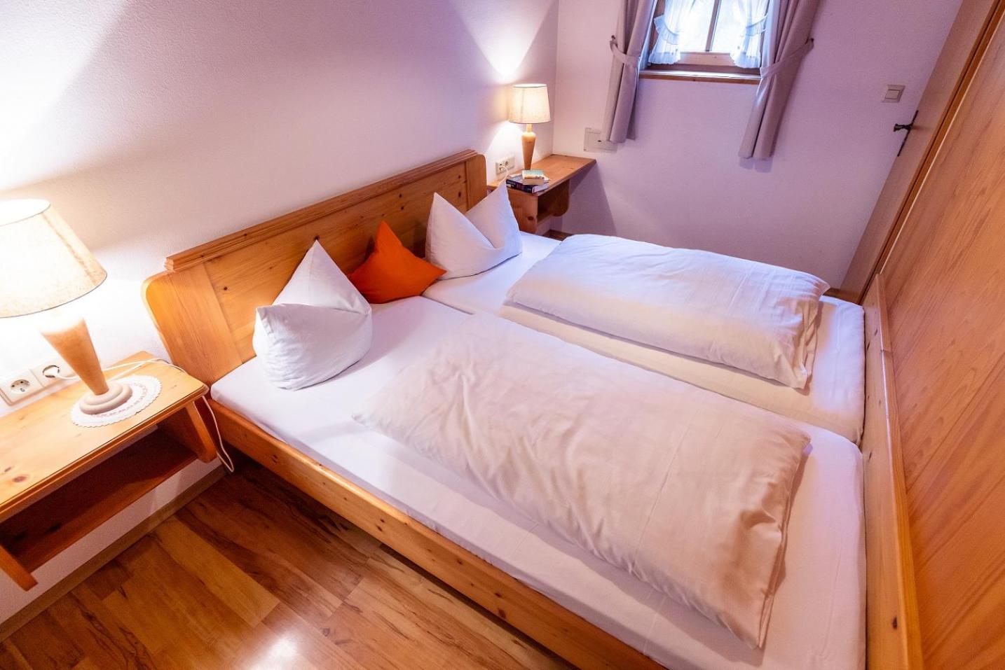 One-Bedroom Apartment with Balcony photo 3