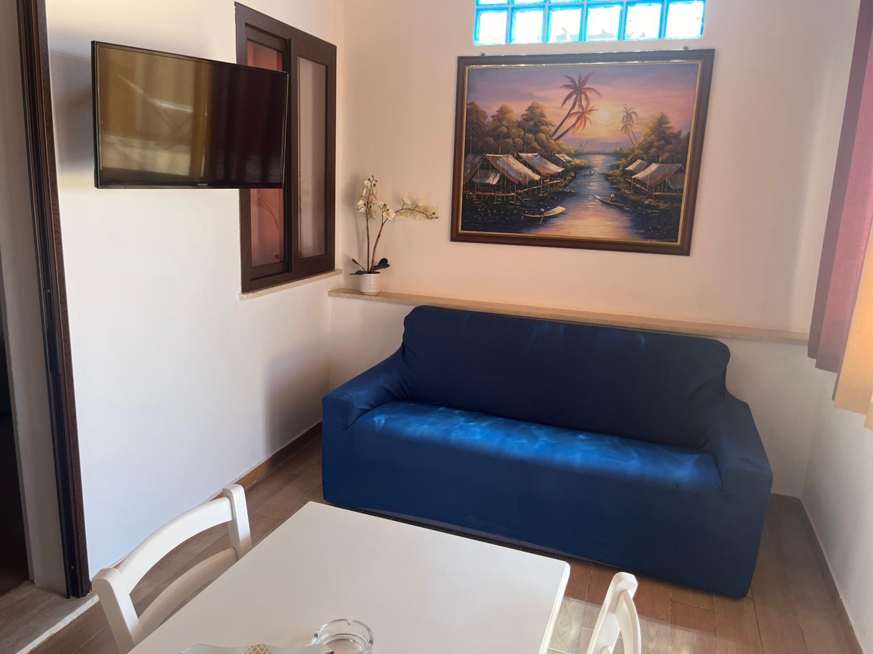 One-Bedroom Apartment with Sea View photo 3