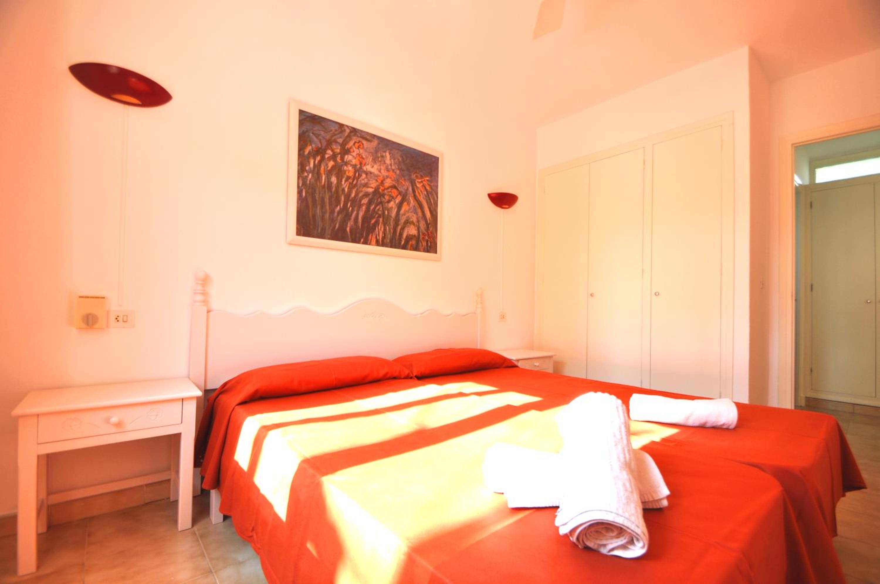 Apartamento de una habitación con cama doble