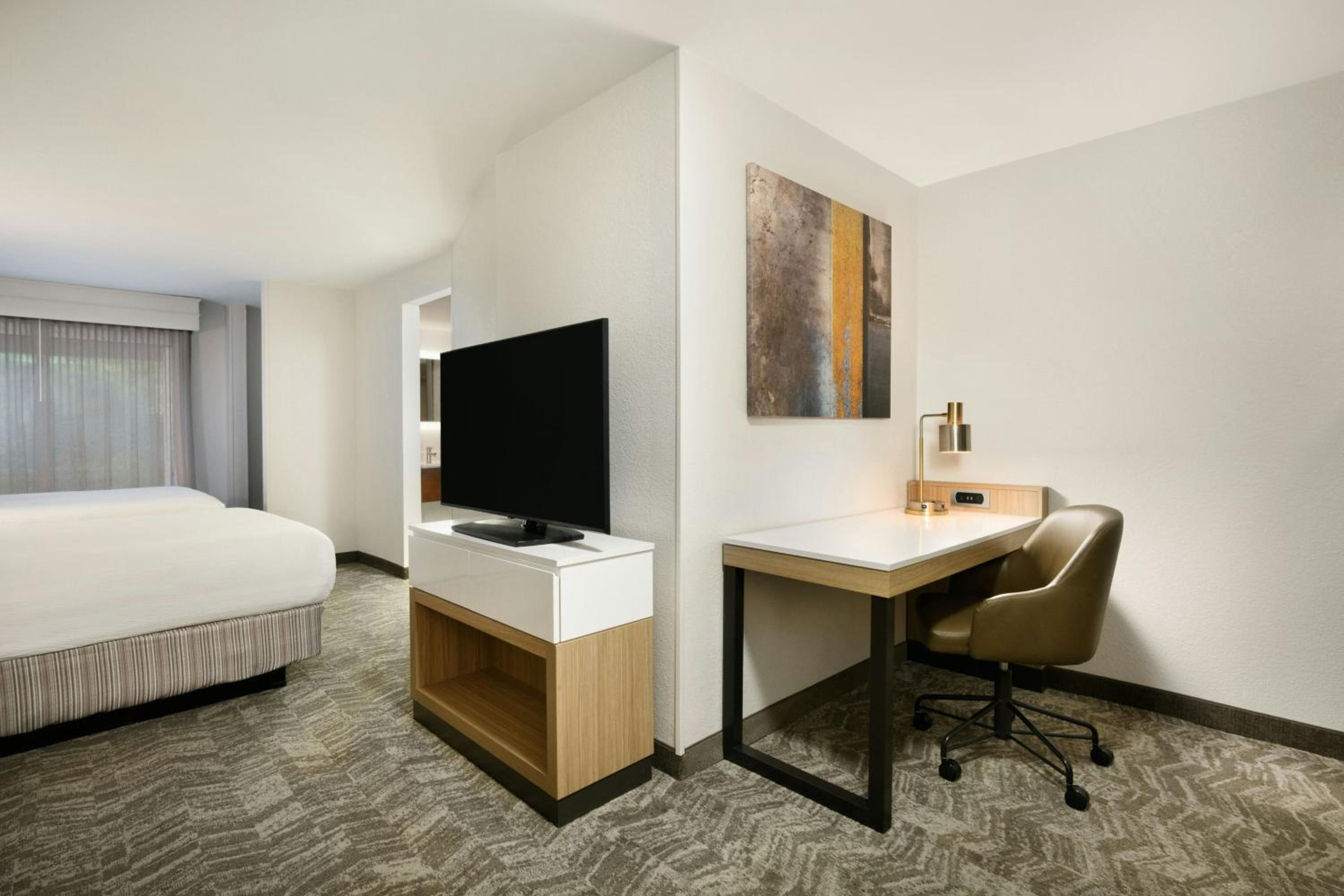 Queen Suite with Two Queen Beds and Trundle Sofa - Hearing Accessible - Photo 2