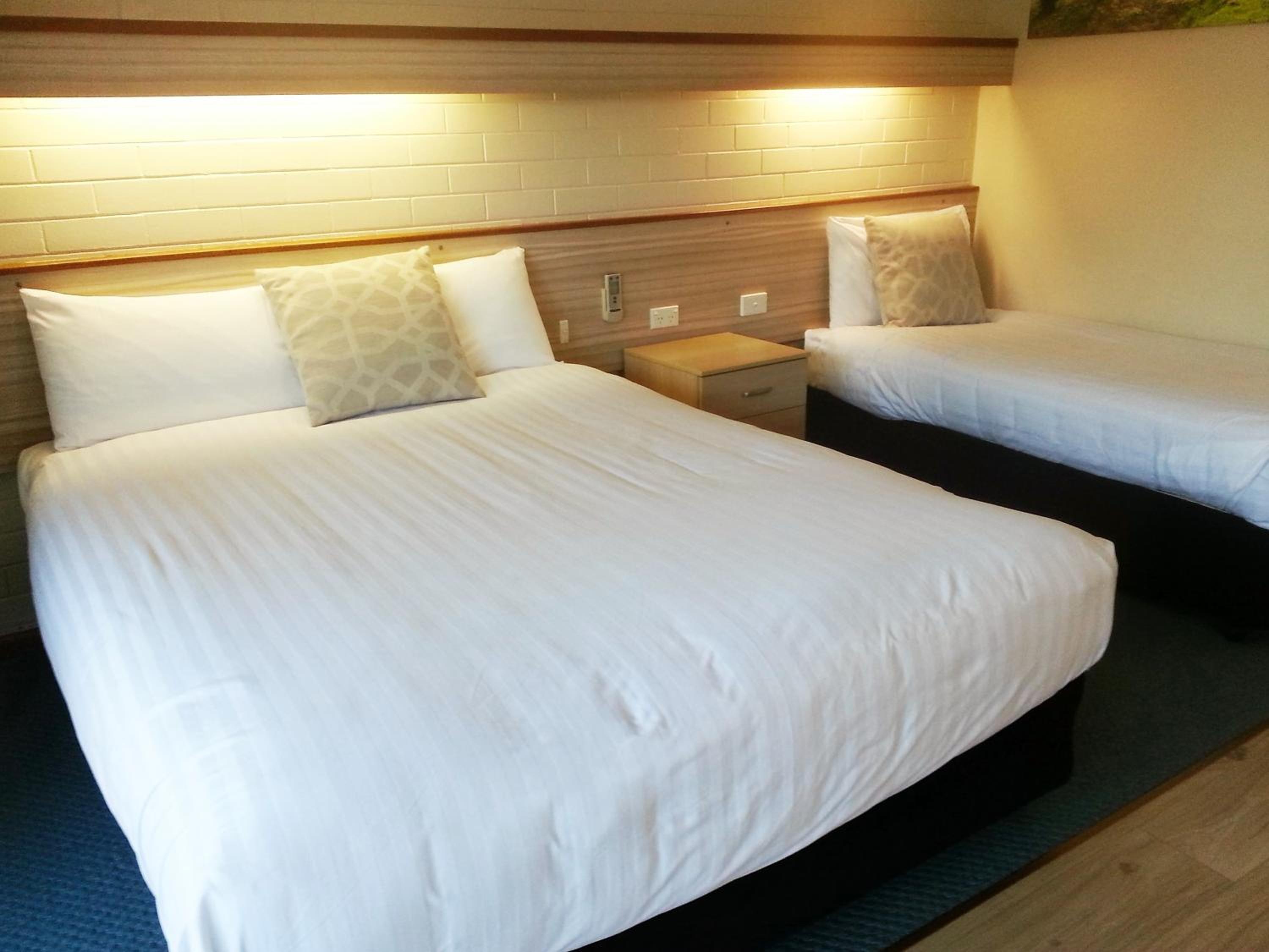 Deluxe Queen Room photo 2