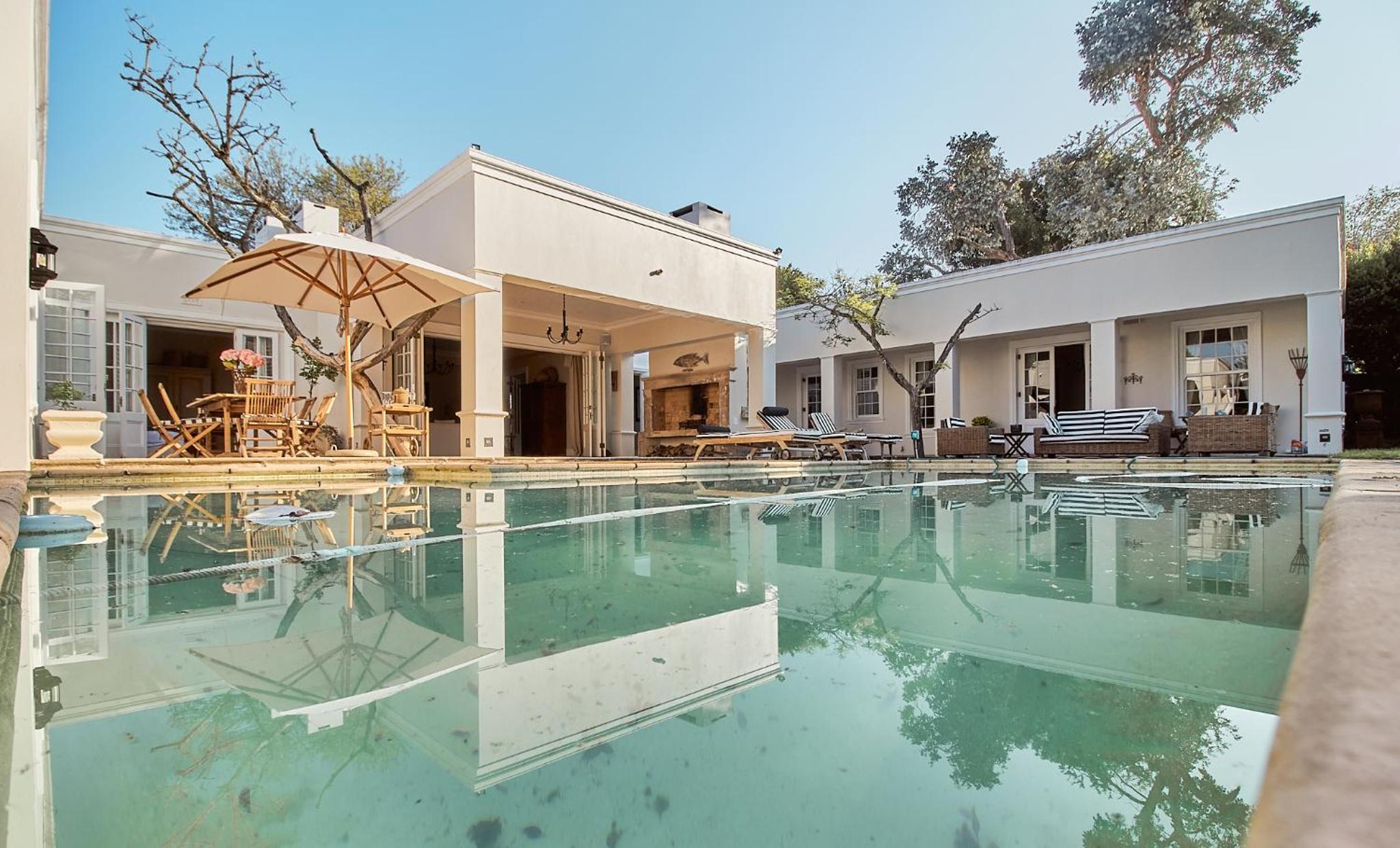 King Suite with Pool View - Photo 2