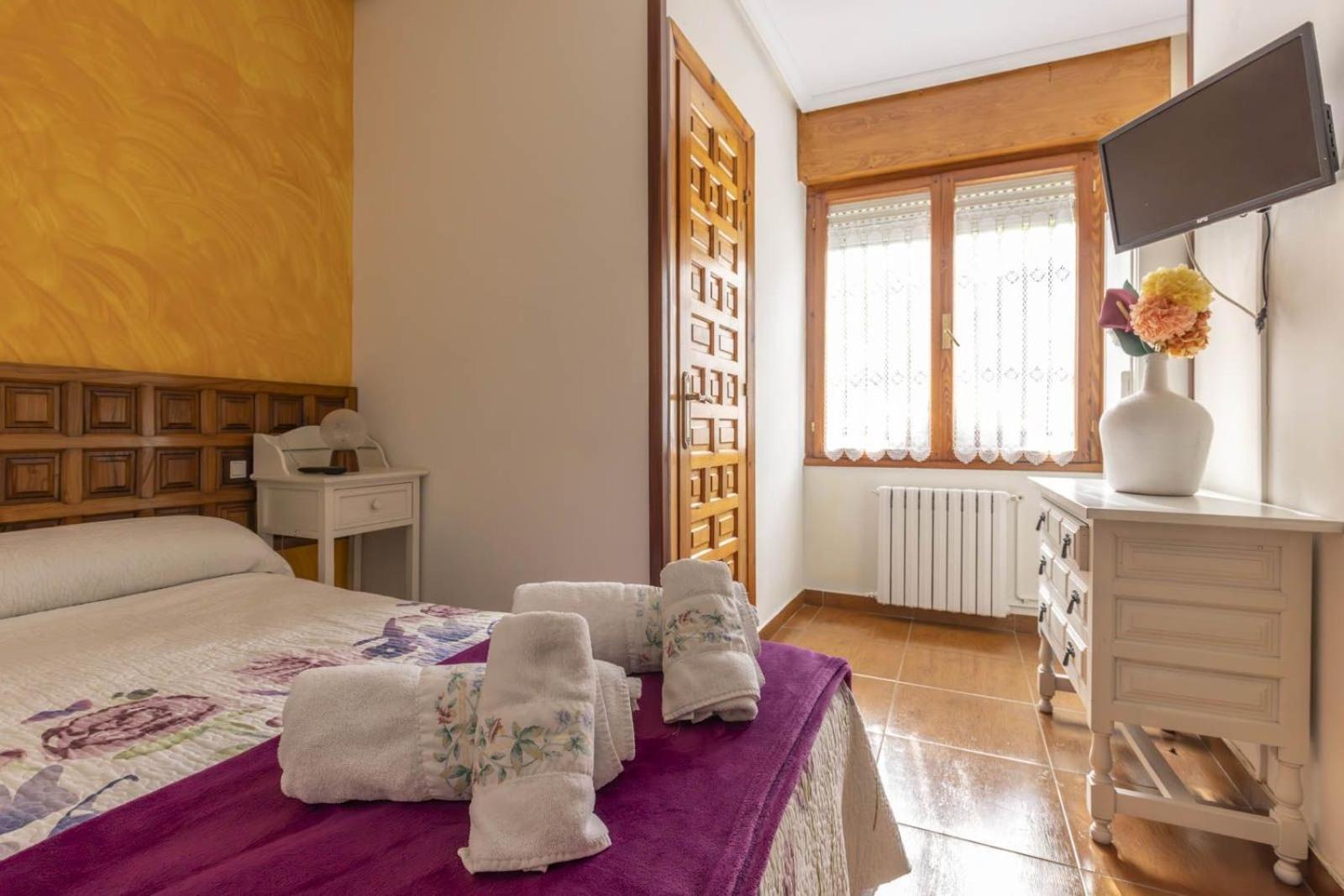 Single Room with Bathroom
