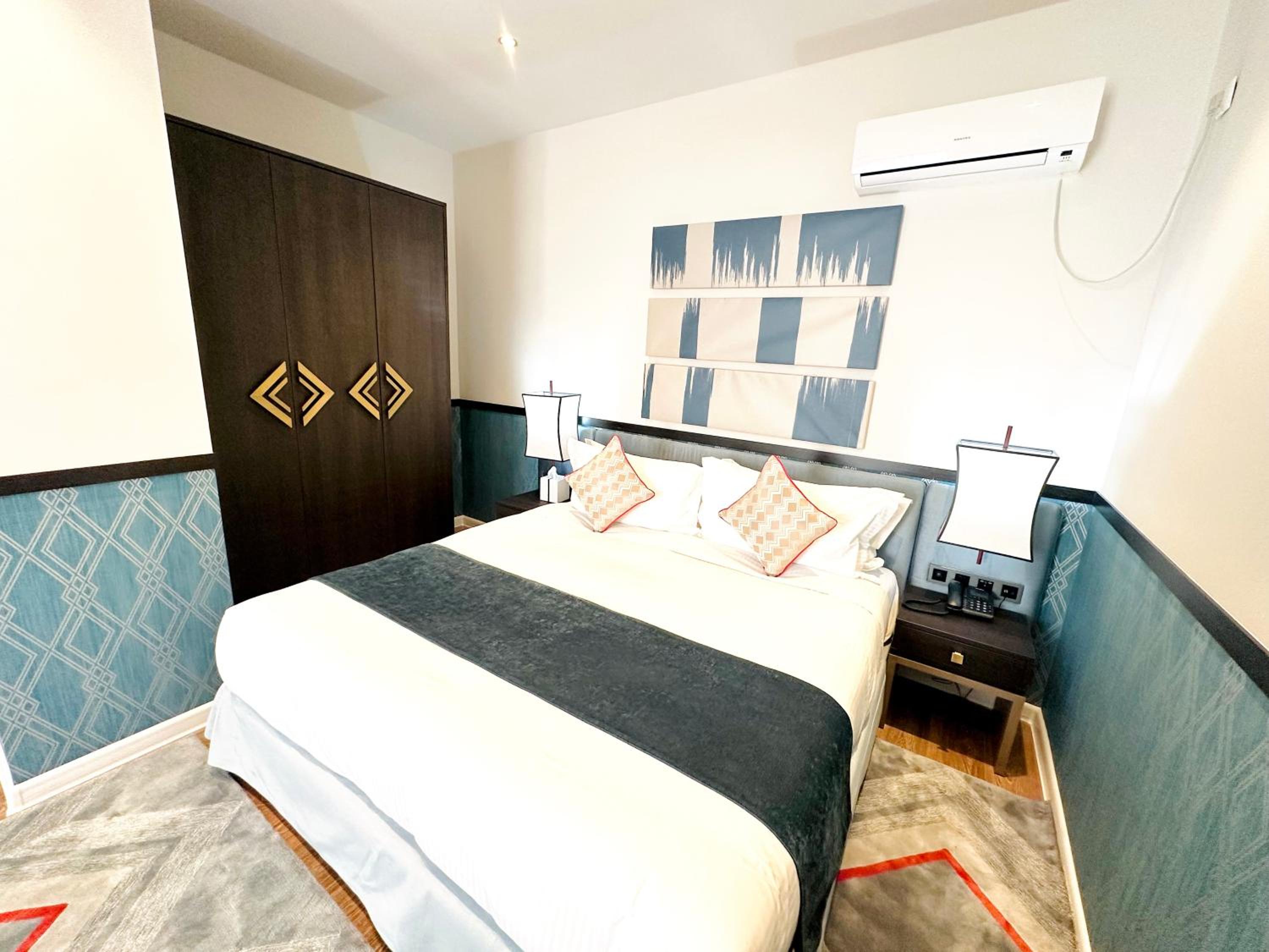 Two Bedroom Penthouse - Photo 1
