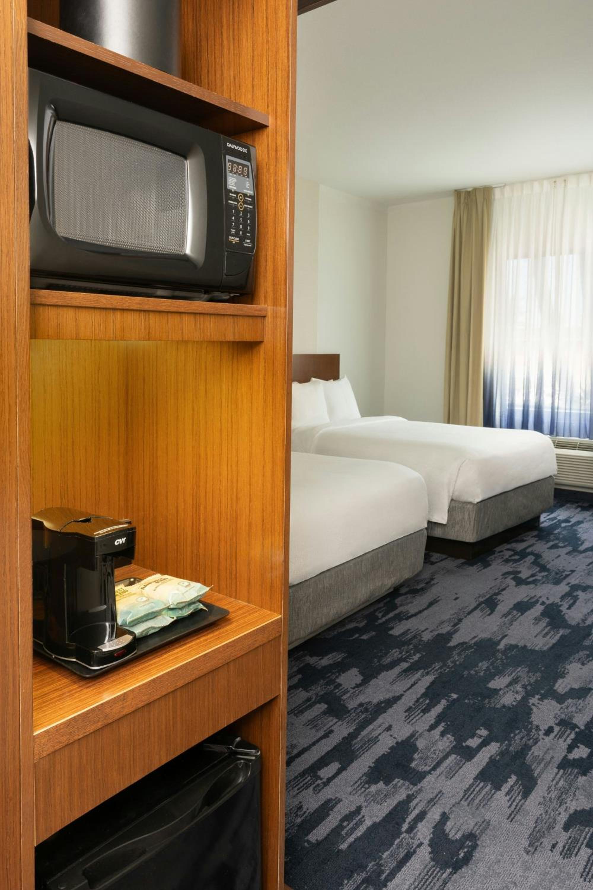 Queen Room with Two Queen Beds and Pool View