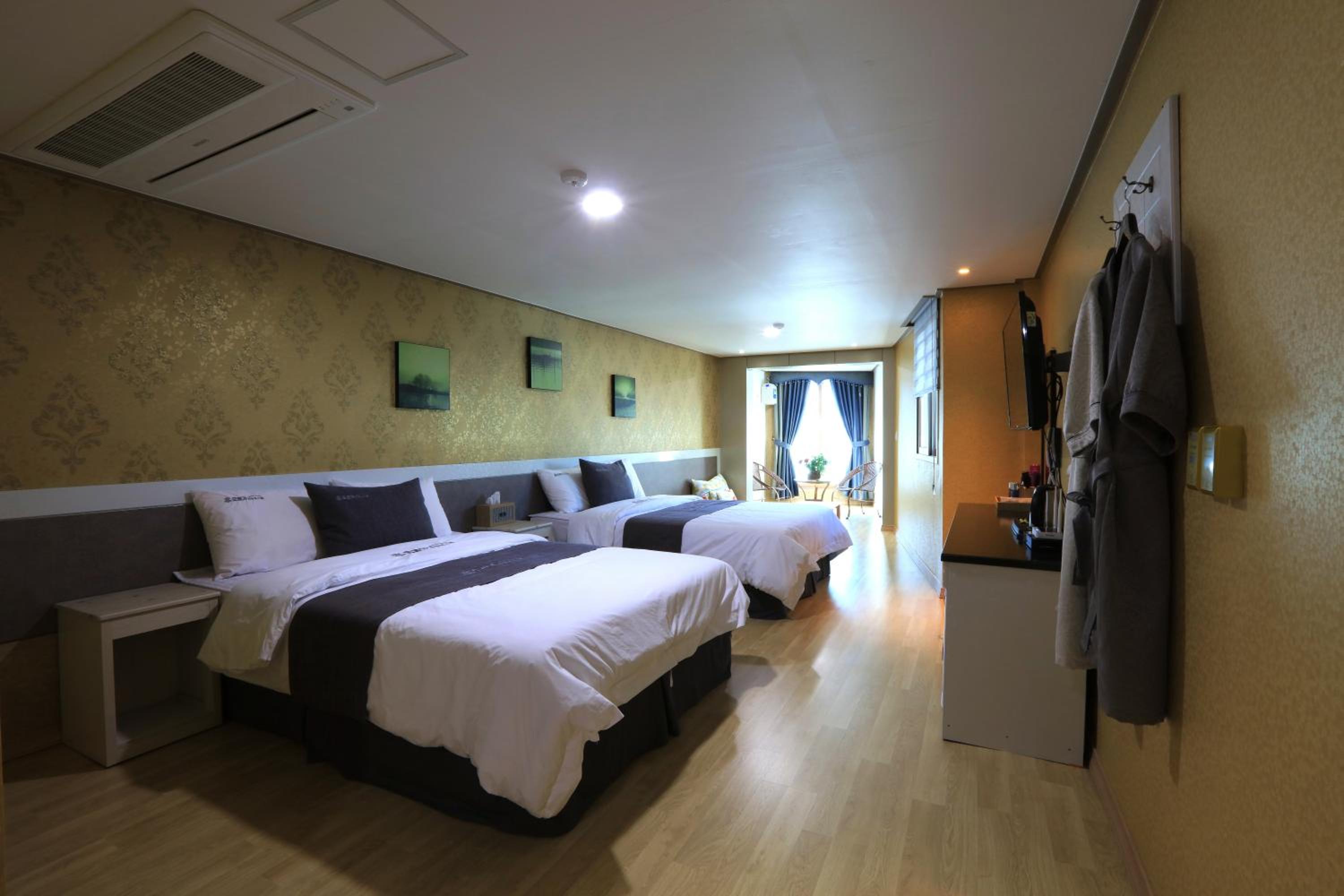 Family Suite