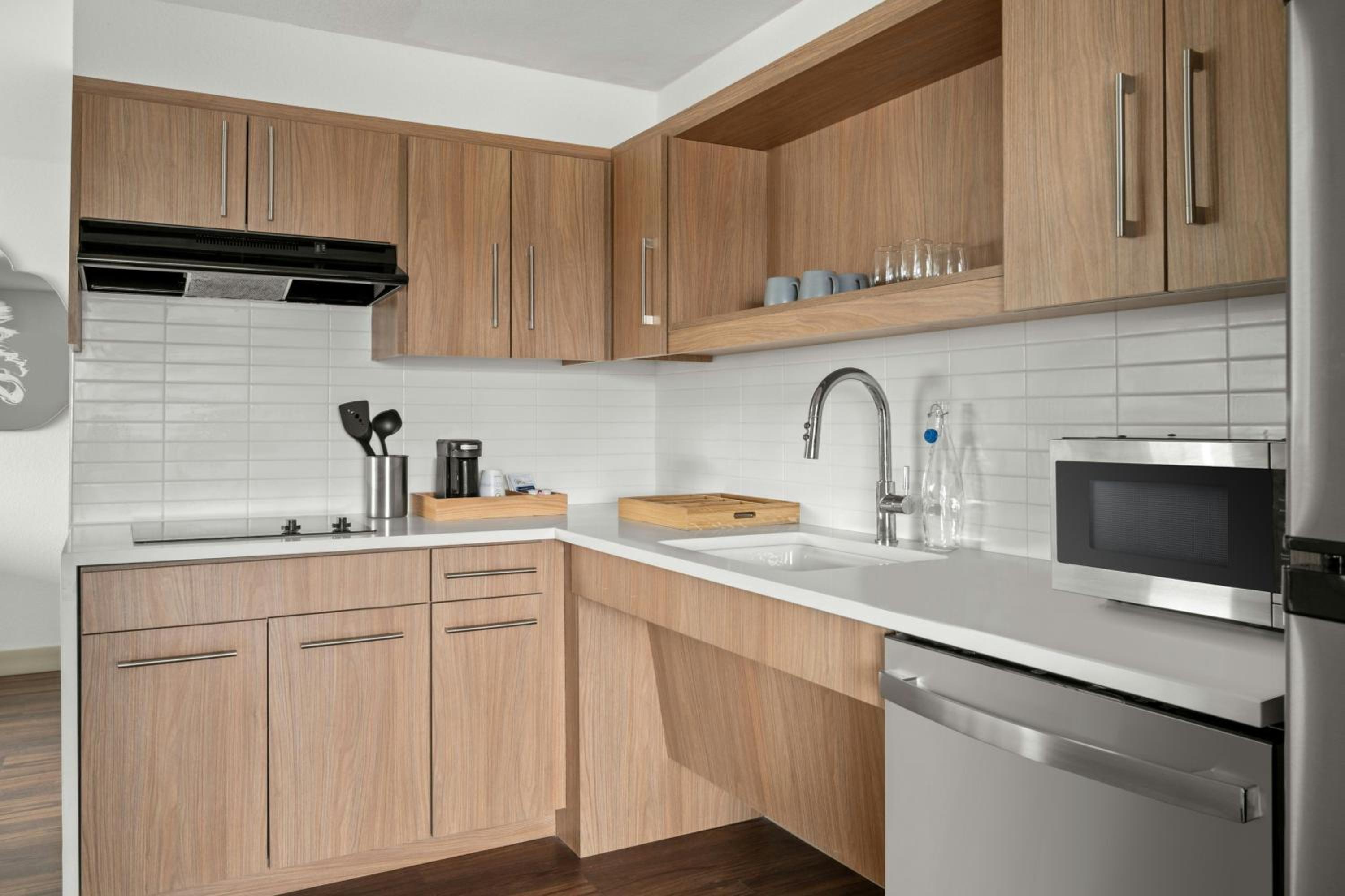 One-Bedroom King Suite with Sofa Bed and Transfer Shower - Mobility/Hearing Accessible