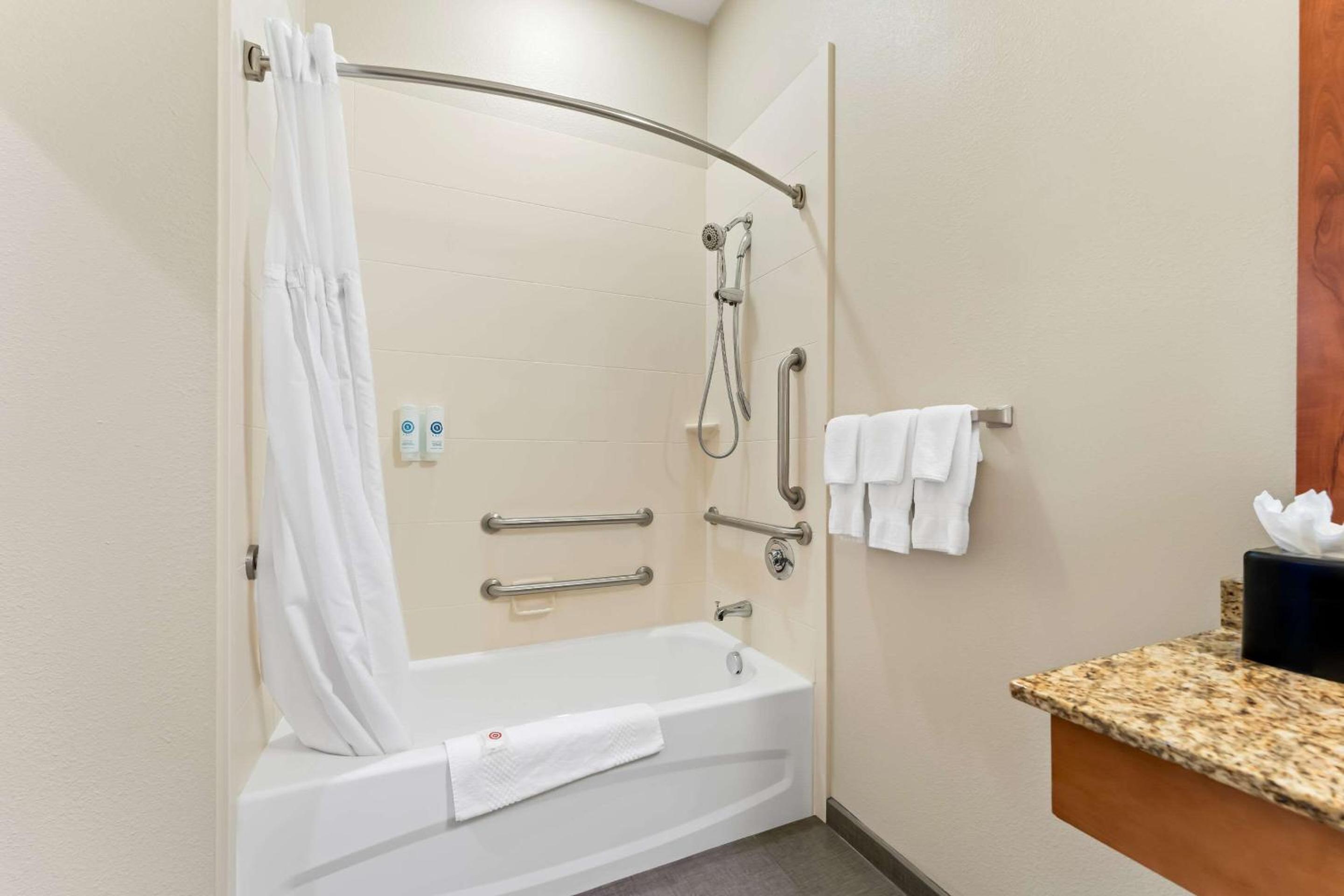 King Room - Disability Access/Non Smoking  photo 3