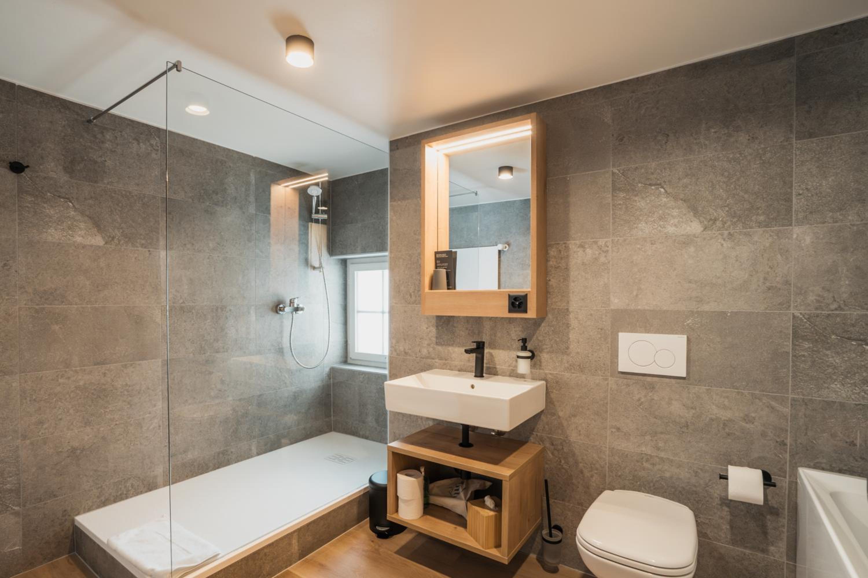 Suite photo 1