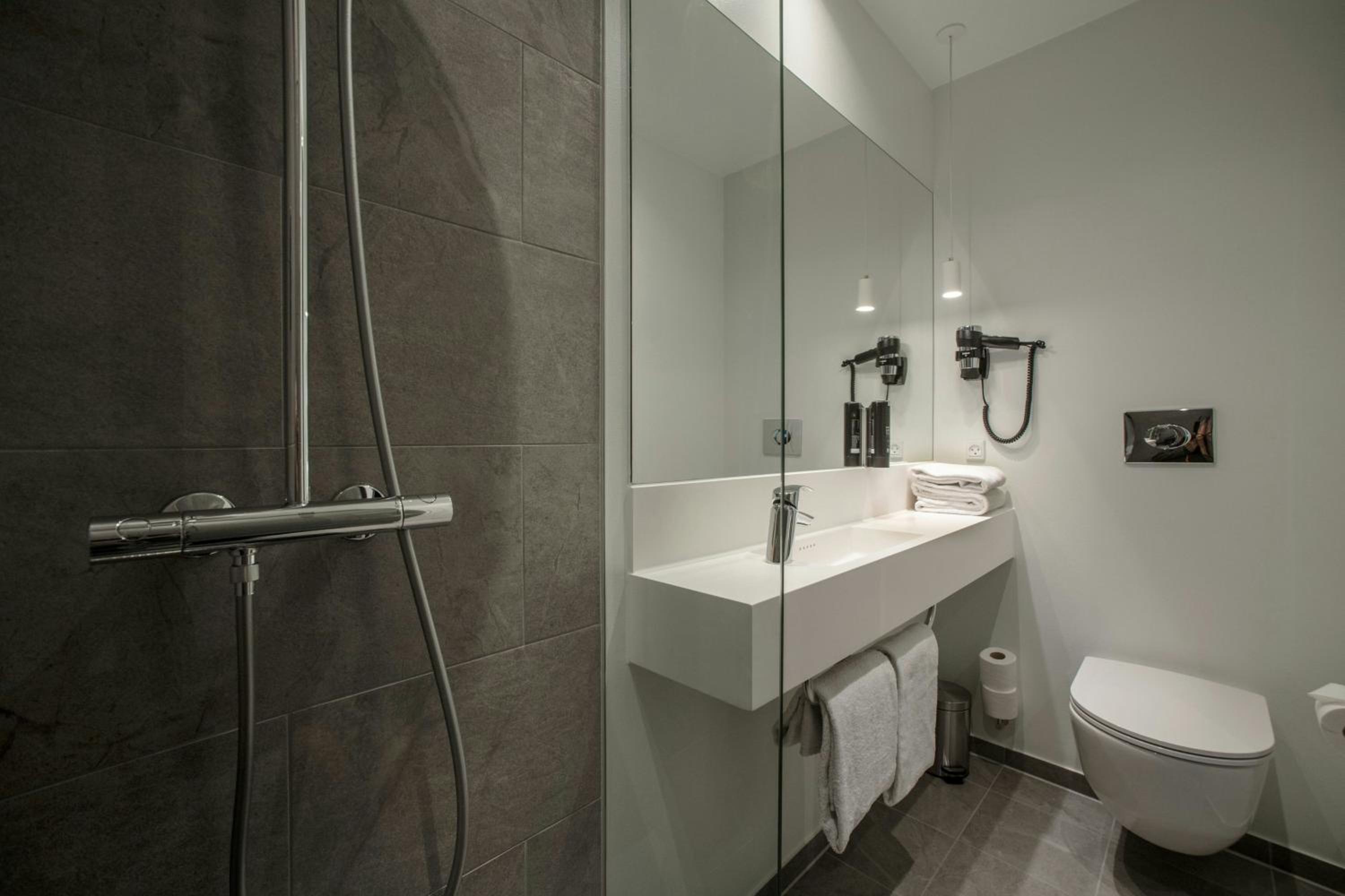 Efficient Double Room