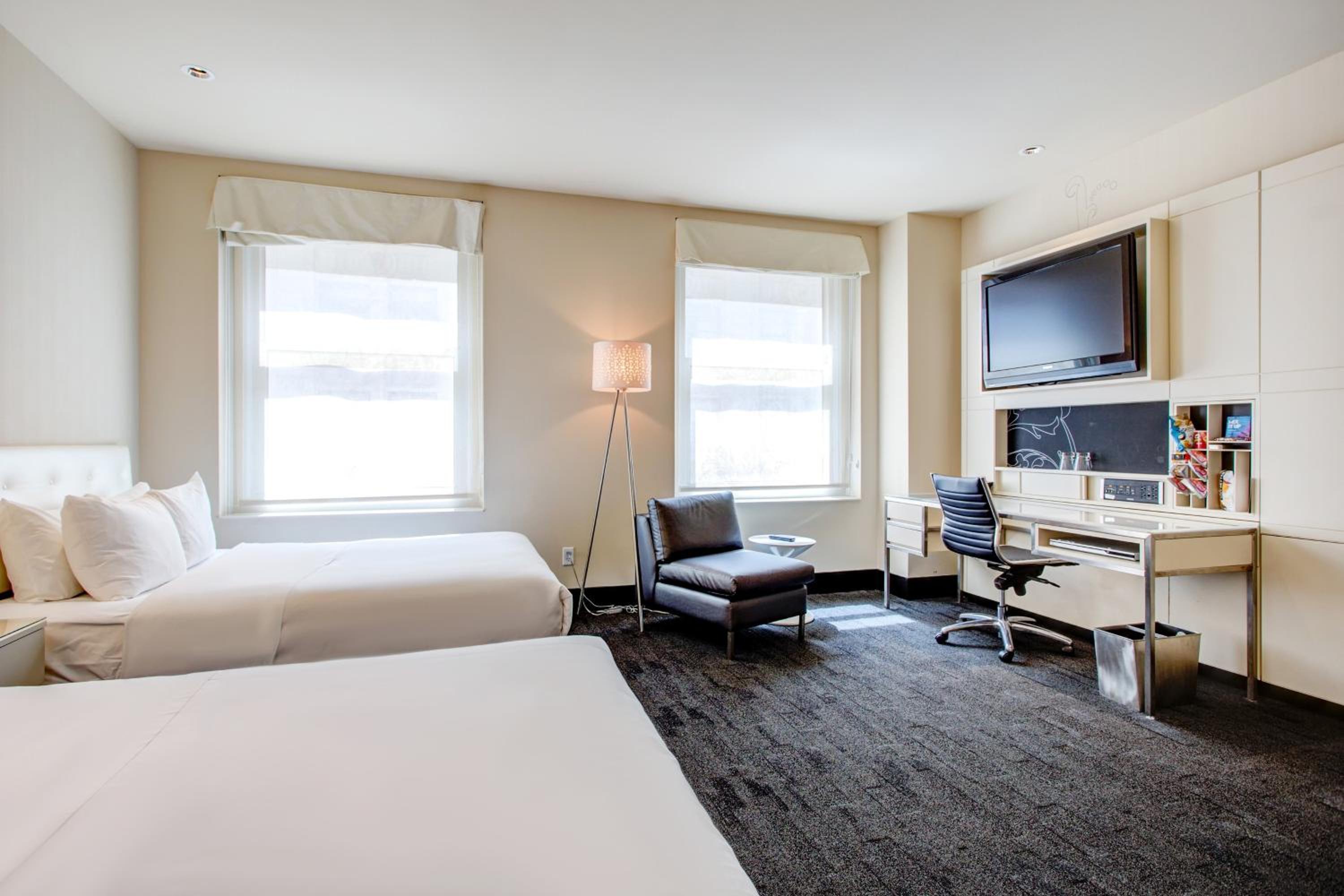 Deluxe Double Room with Two Double Beds and Roll-in Shower - Mobility/Hearing Accessible