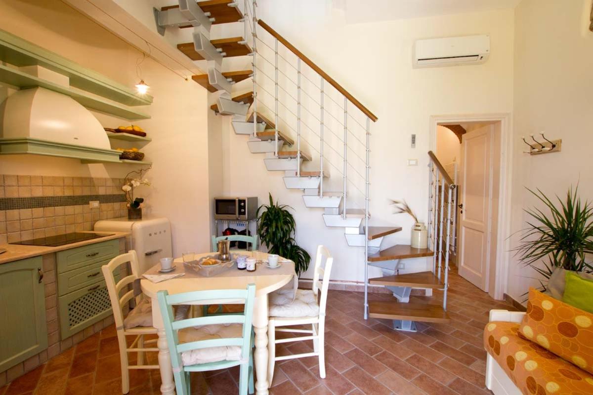 One-Bedroom Standard Apartment - Photo 7