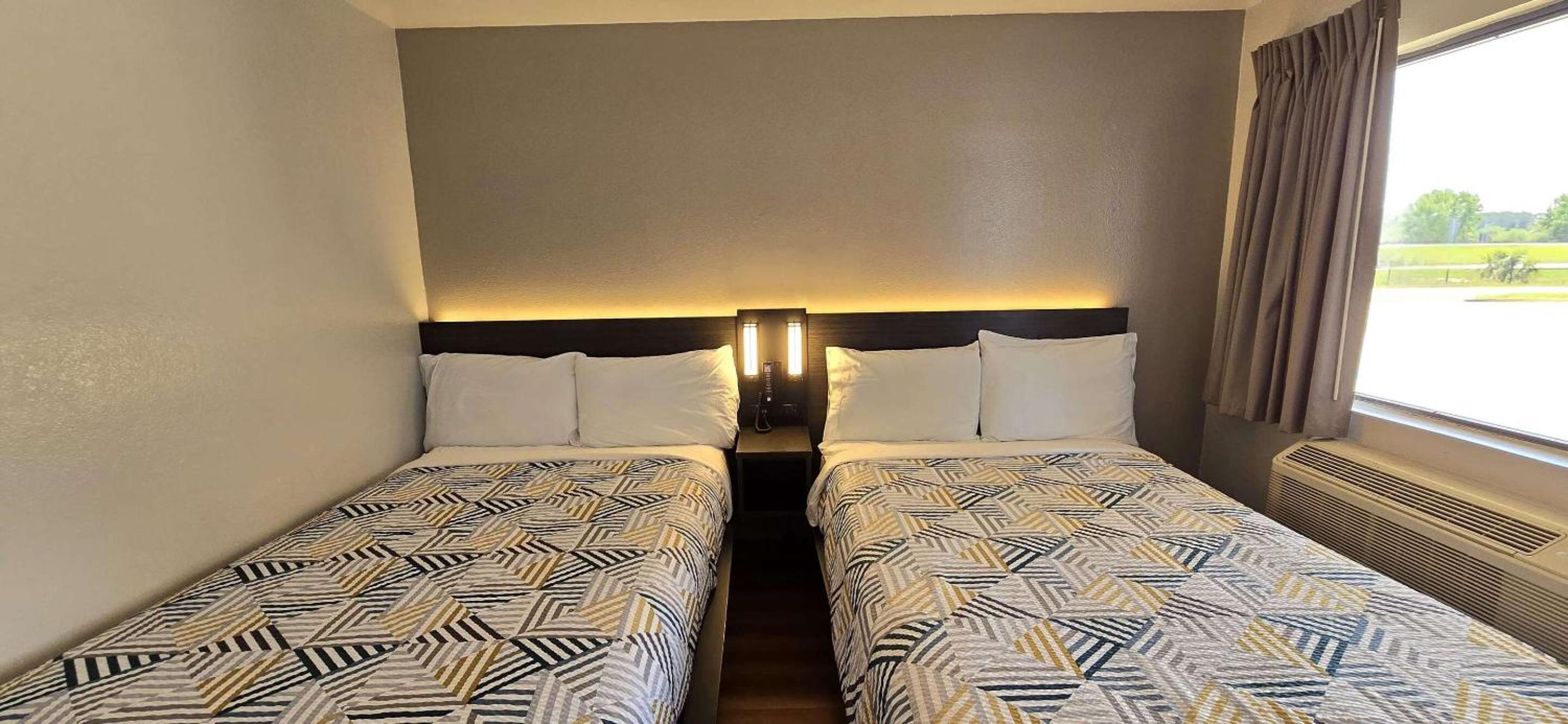 Quadruple Room - Non-Smoking photo 1