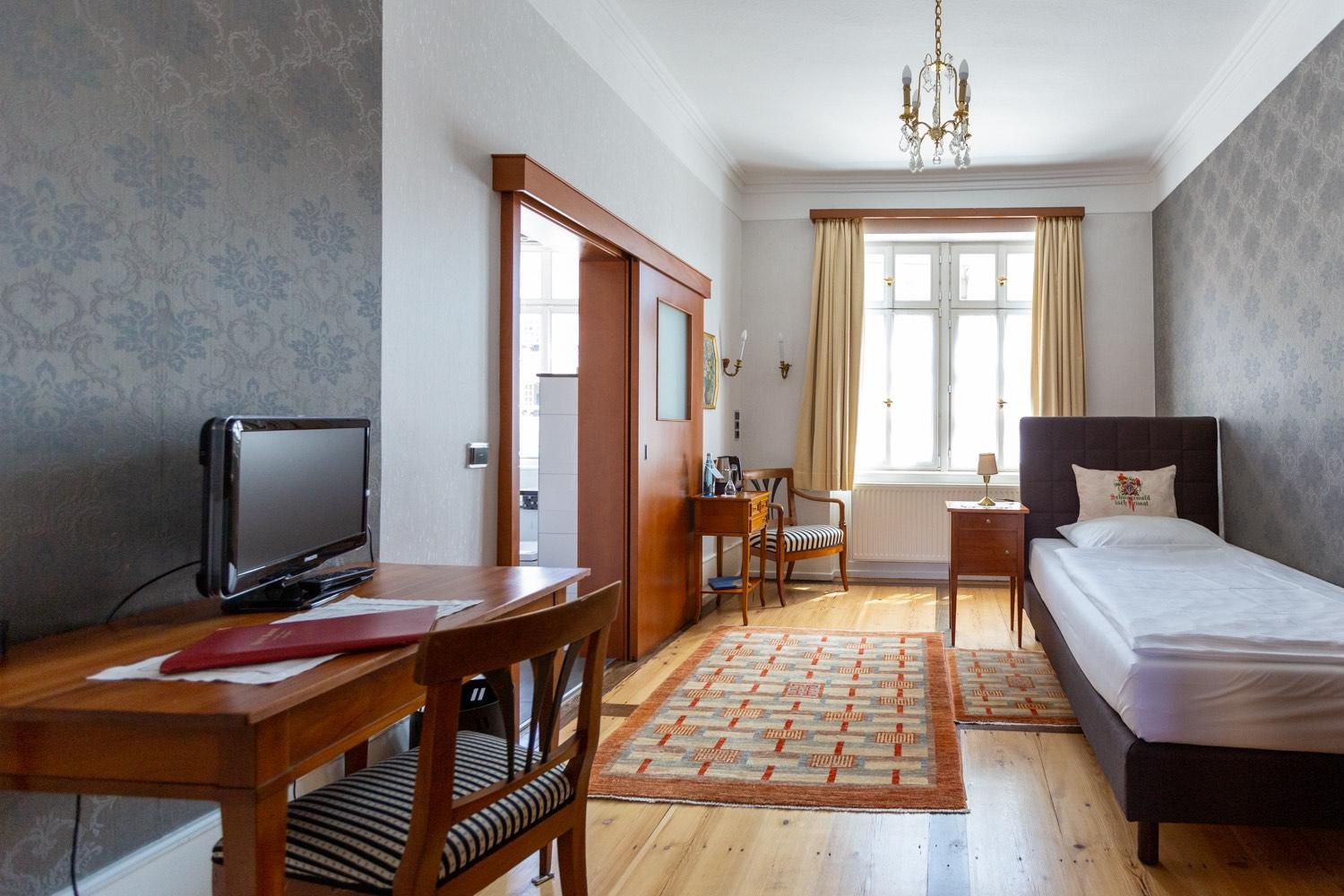 Deluxe Single Room