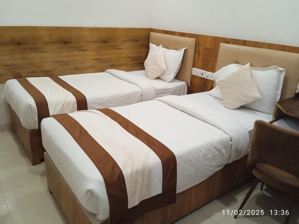 Deluxe Double Room (1 adult + 1 child)