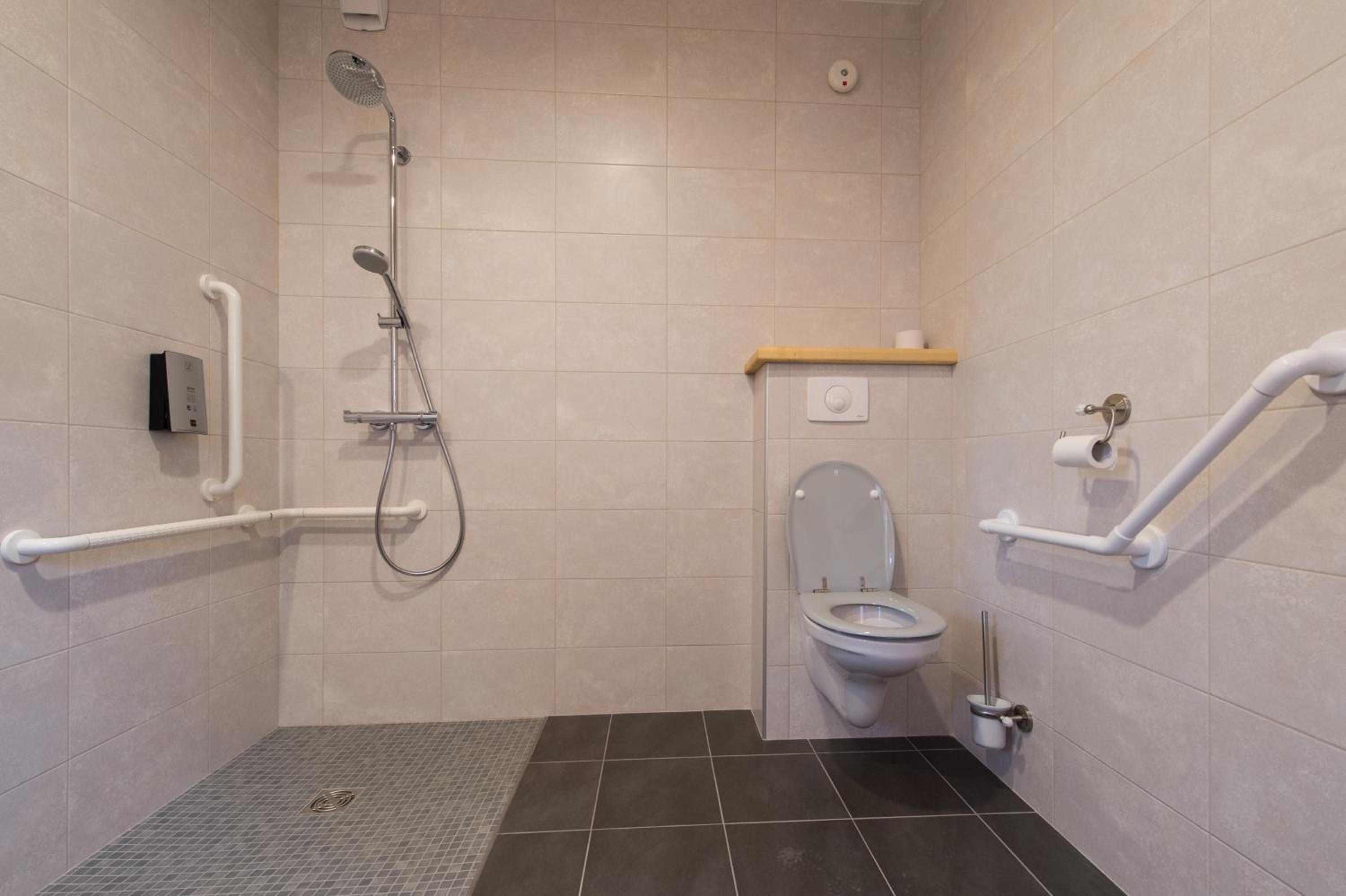 Double Room - Disability Access photo 2