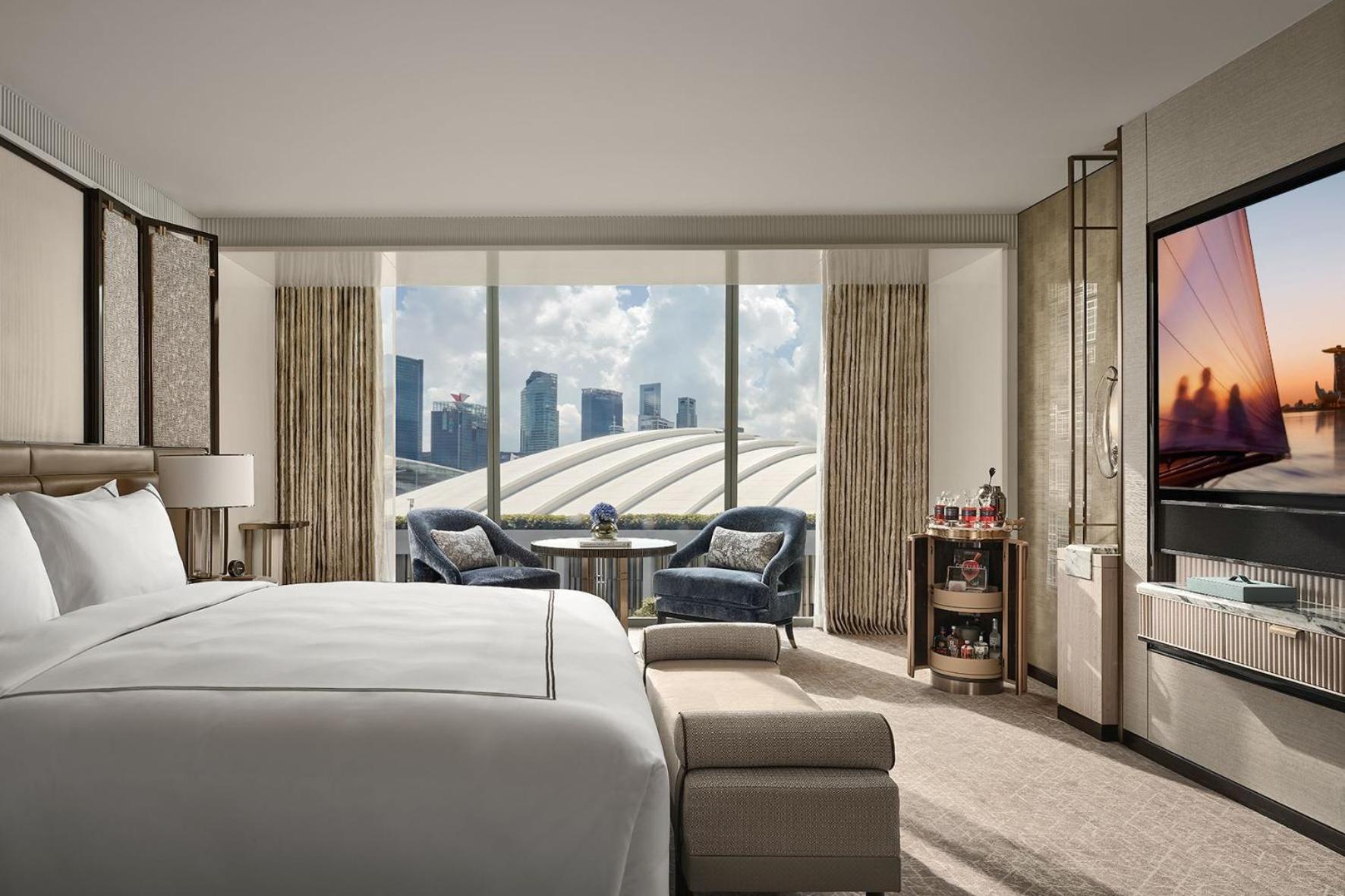 Stay Longer, Experience More - Sands Premier King