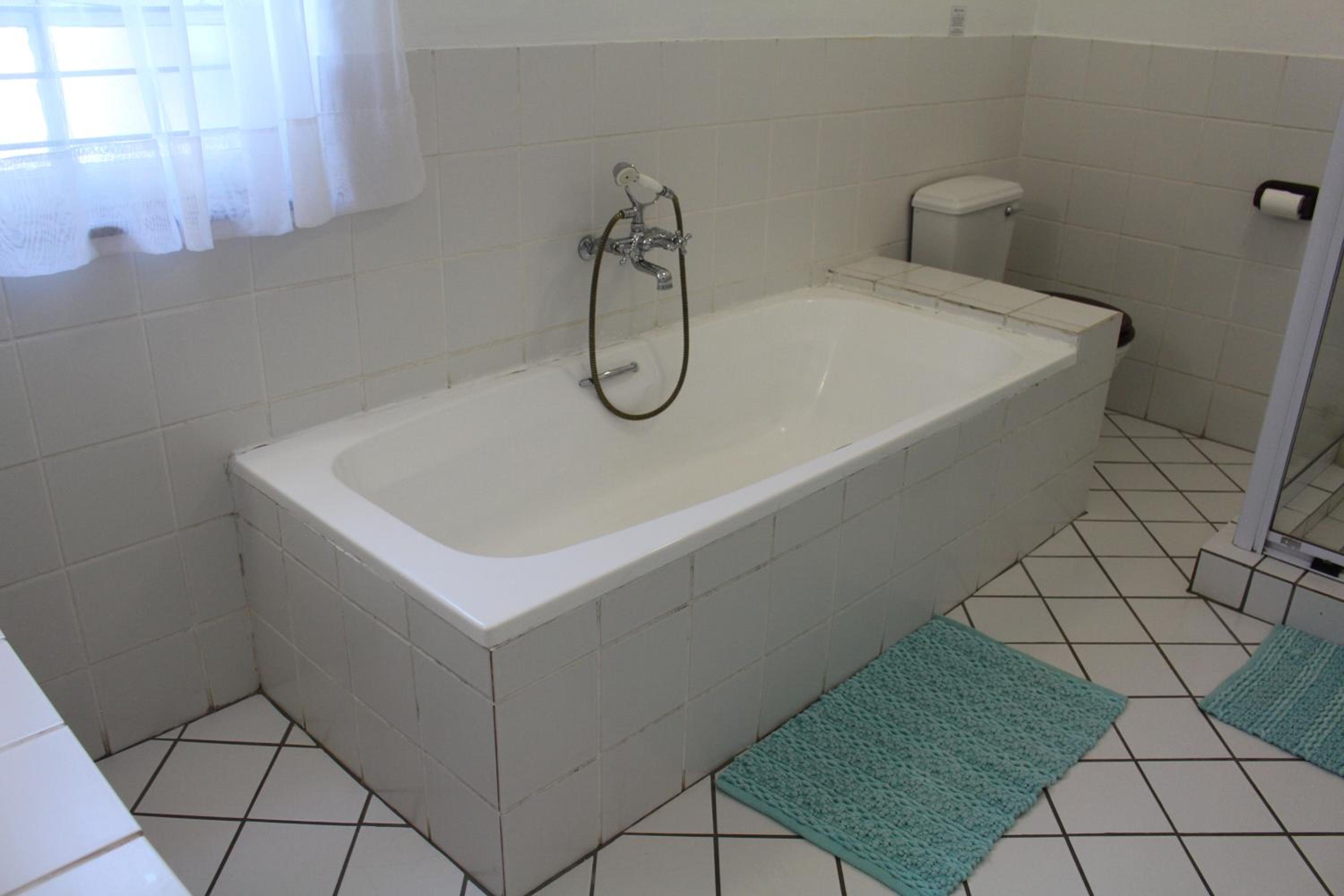 Quadruple Room - Photo 5