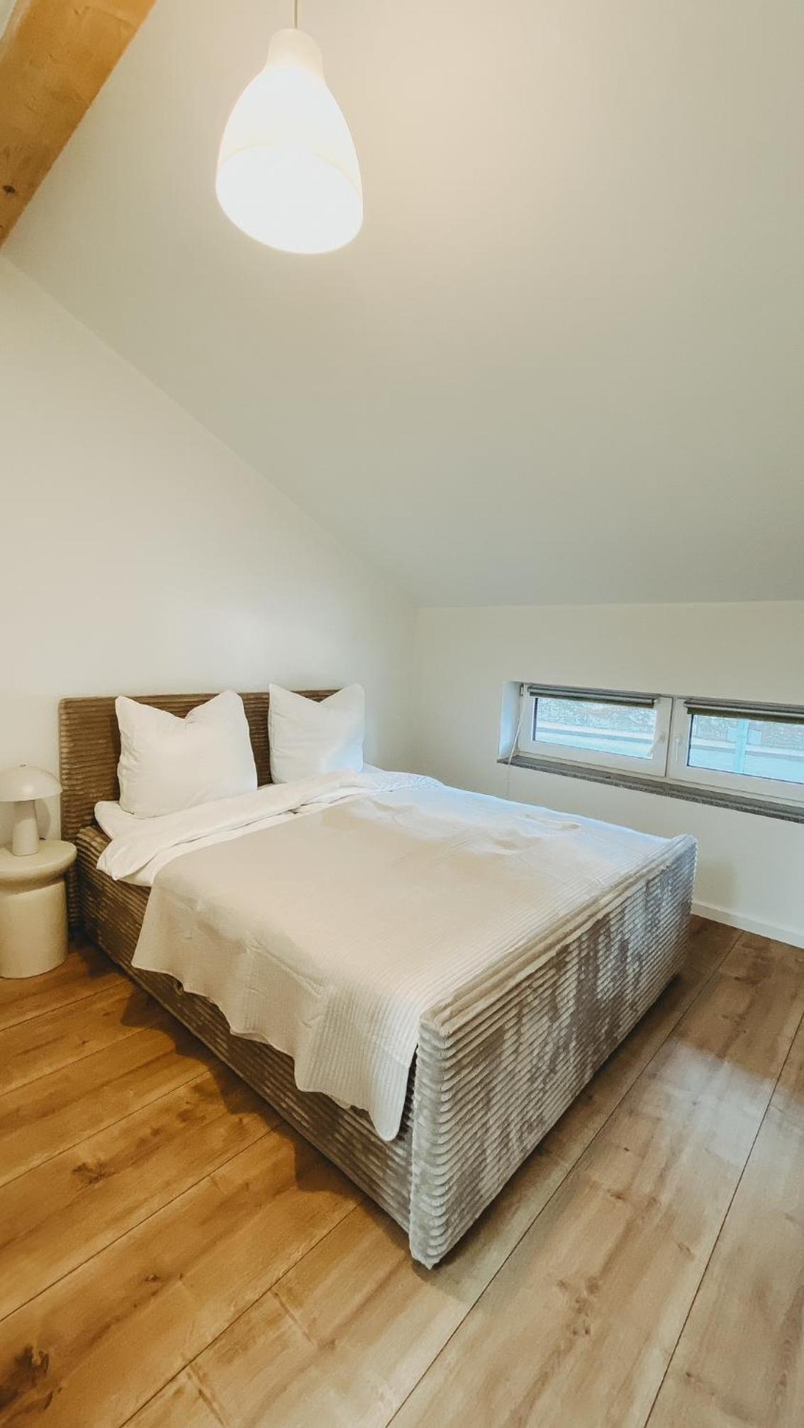 One-Bedroom Apartment photo 3