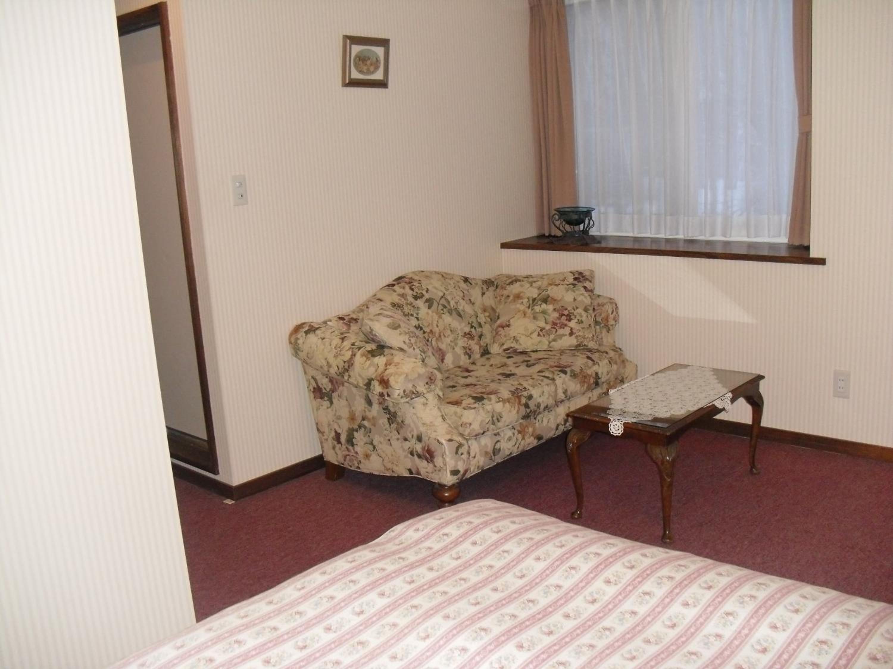 Double Room - Photo 15