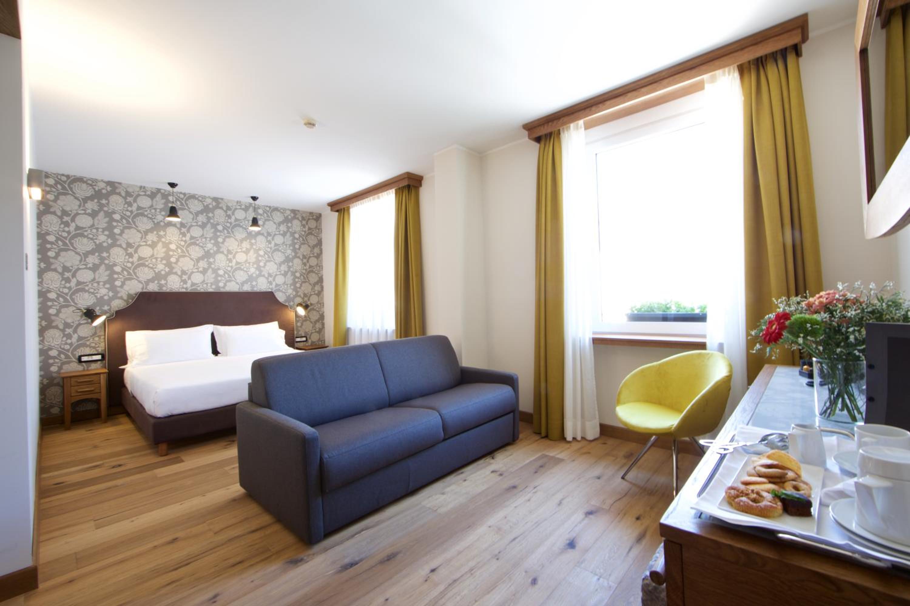 Deluxe Quadruple Room - Photo 1