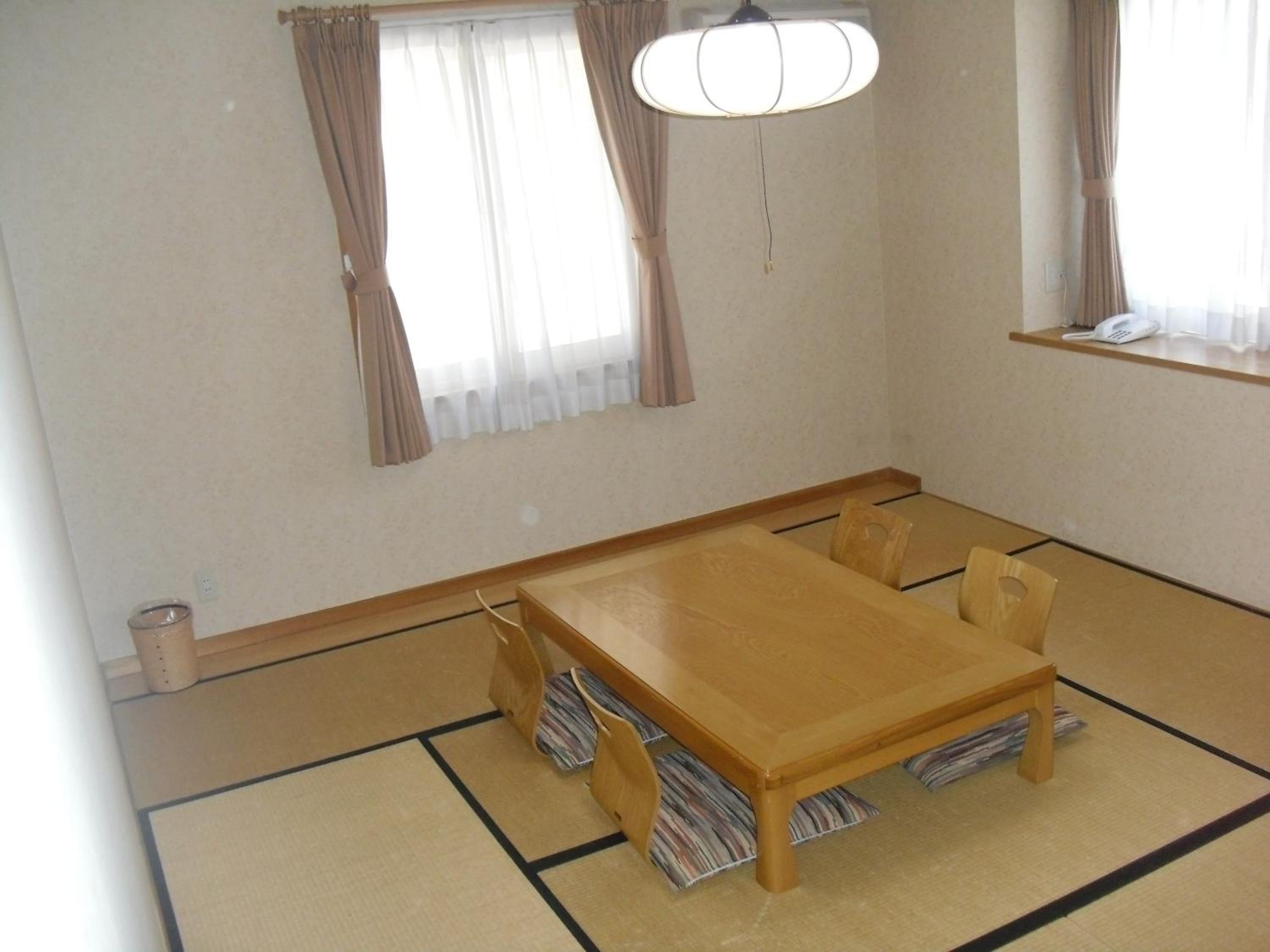 Japanese-Style Quadruple Room - Photo 6