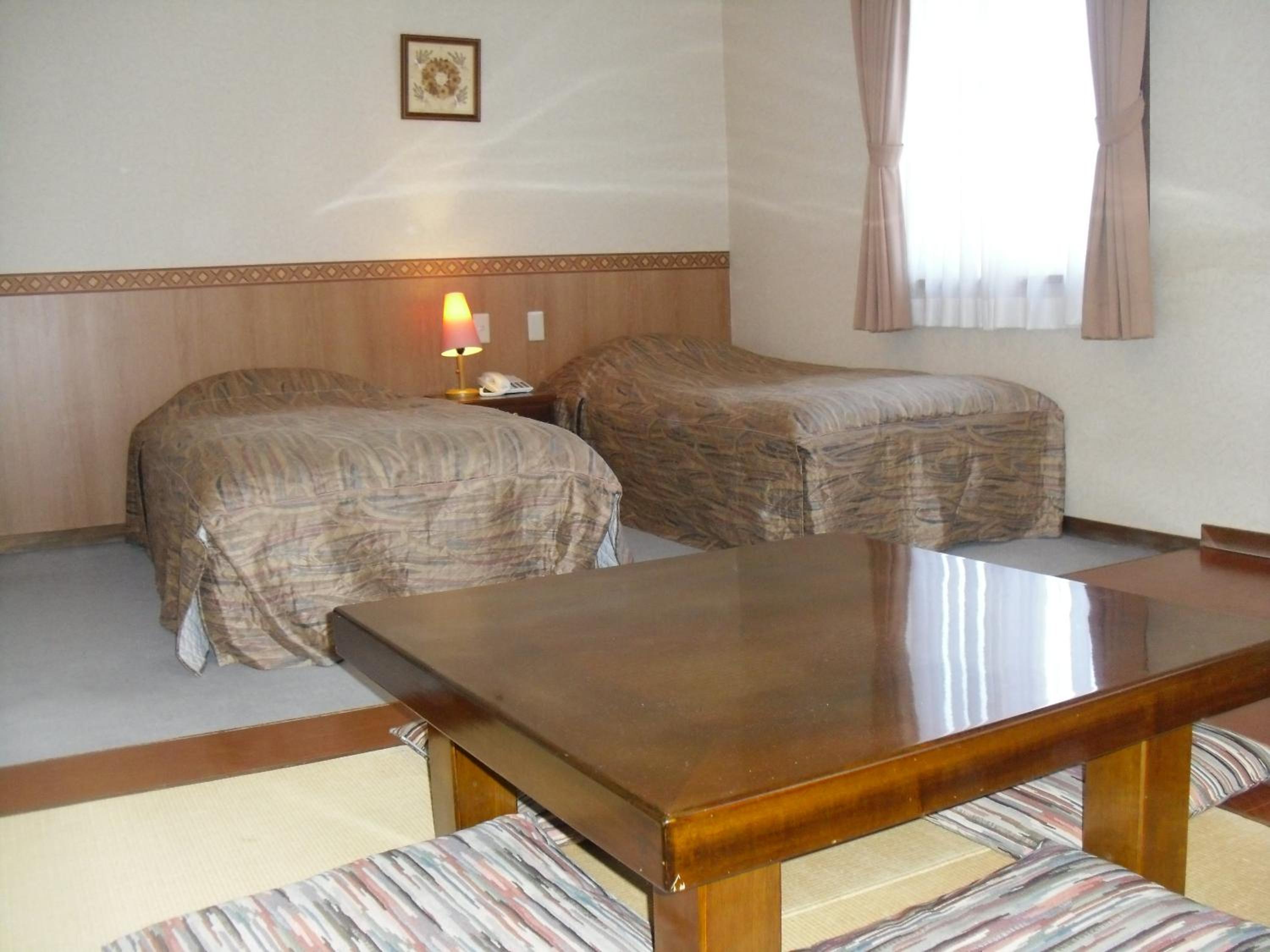 Quadruple Room with Tatami Area - Photo 1