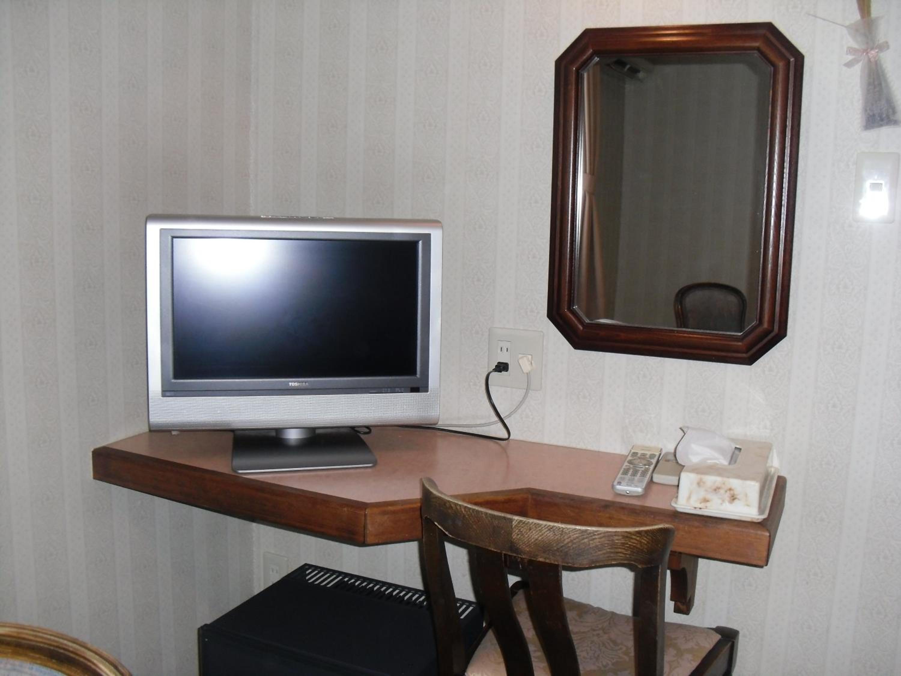 Twin Room - Photo 3