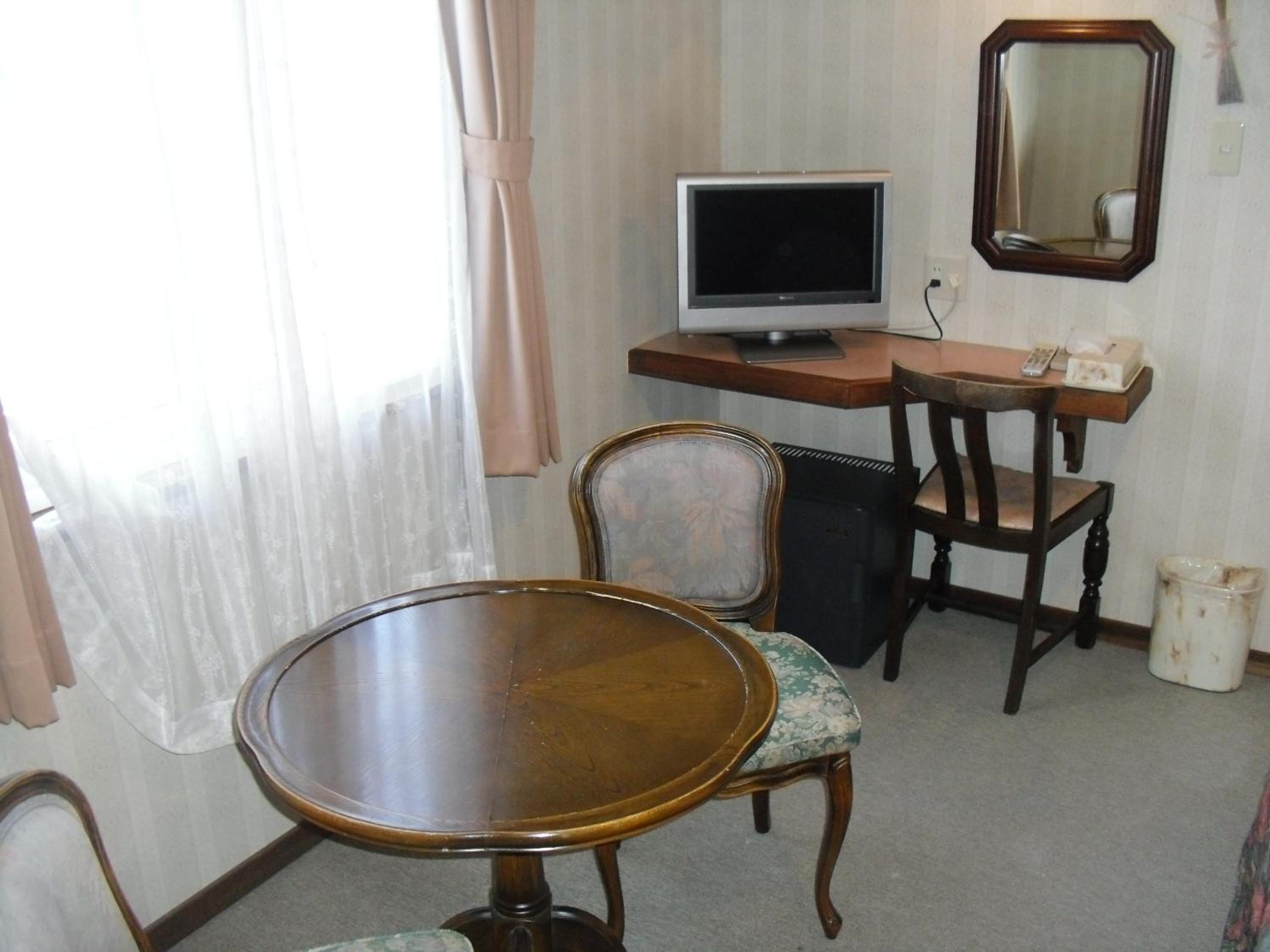 Twin Room - Photo 4