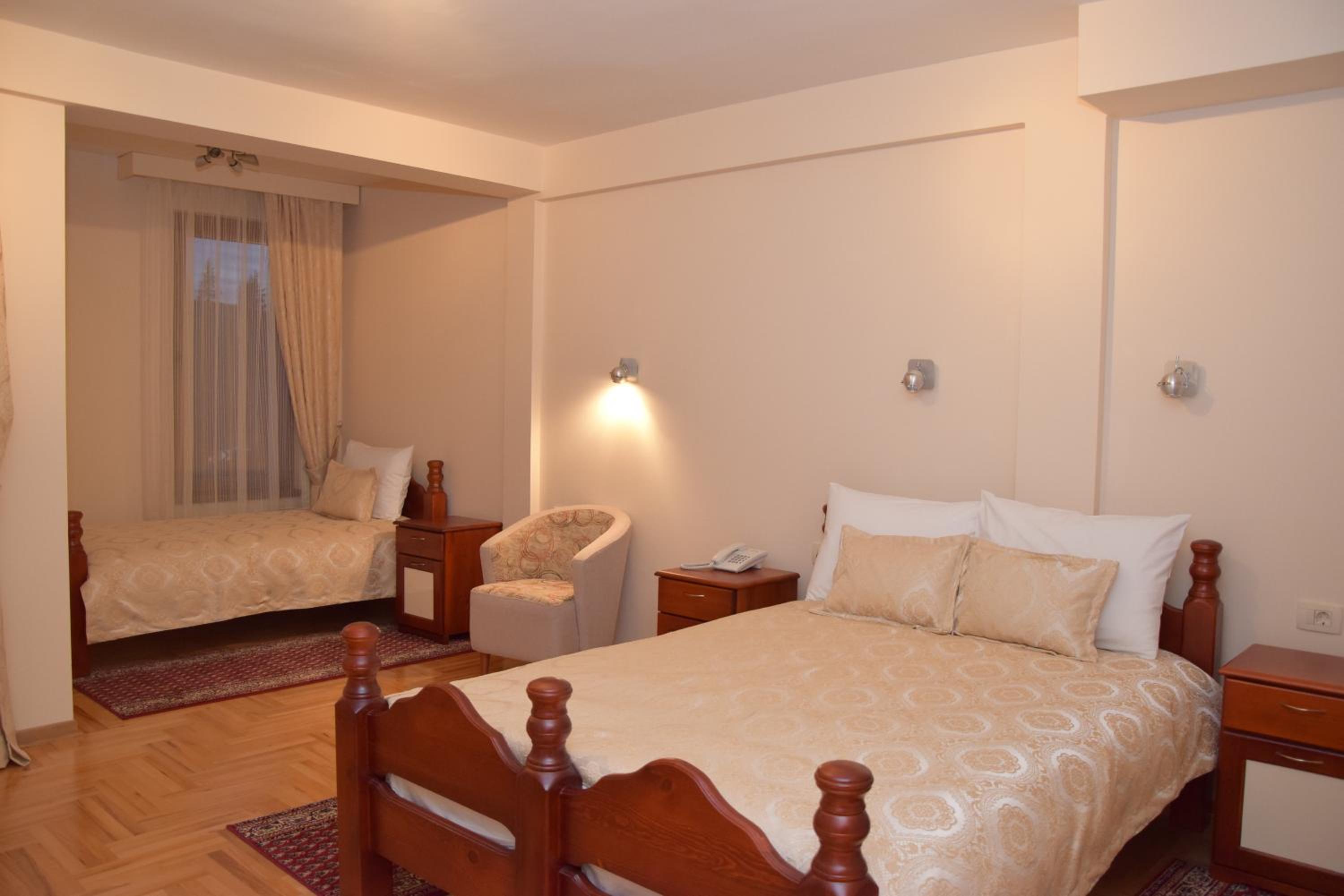 Comfort Triple Room - Photo 6