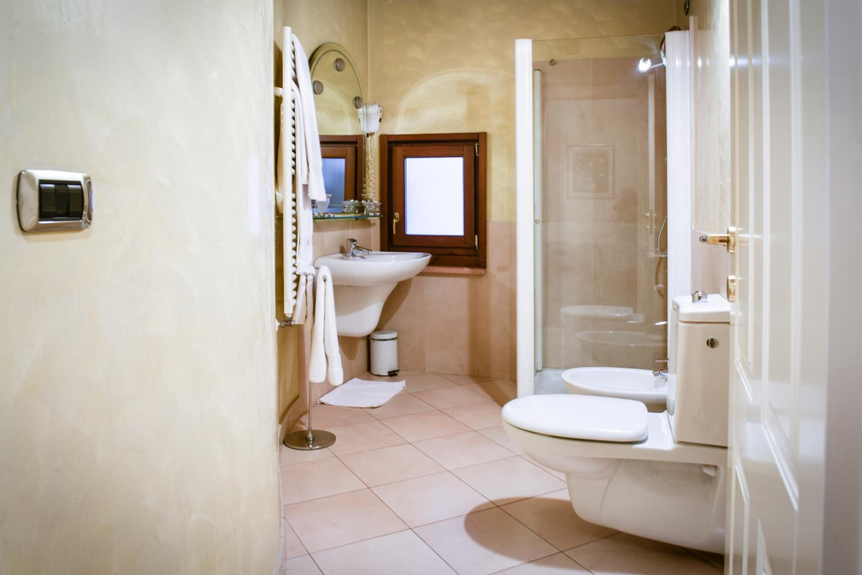 Superior Triple Room - Photo 4