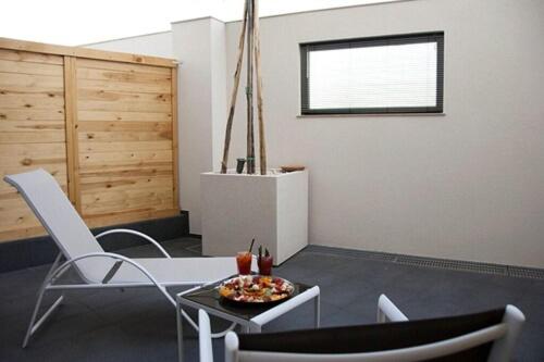 Deluxe Double Room with Patio photo 1