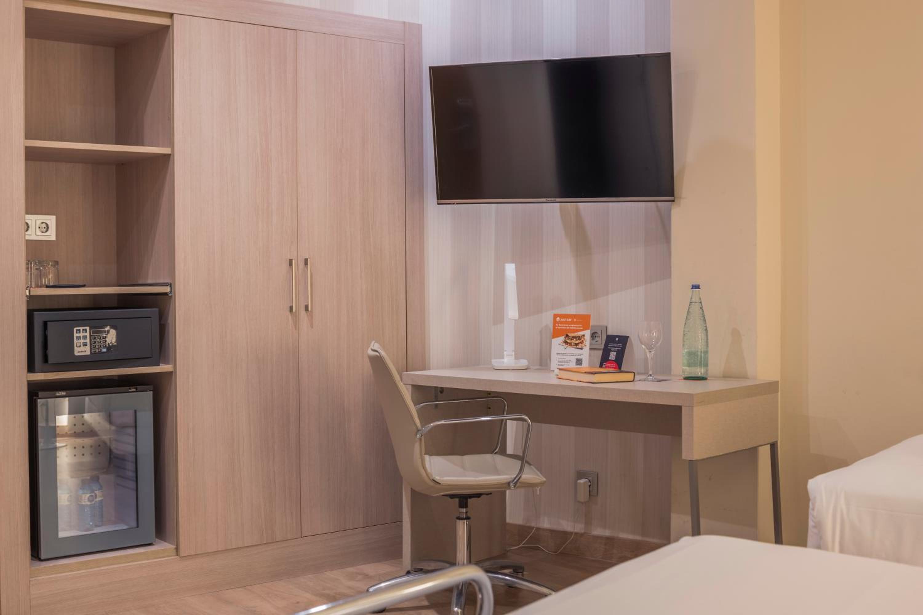 Triple Room - Photo 5