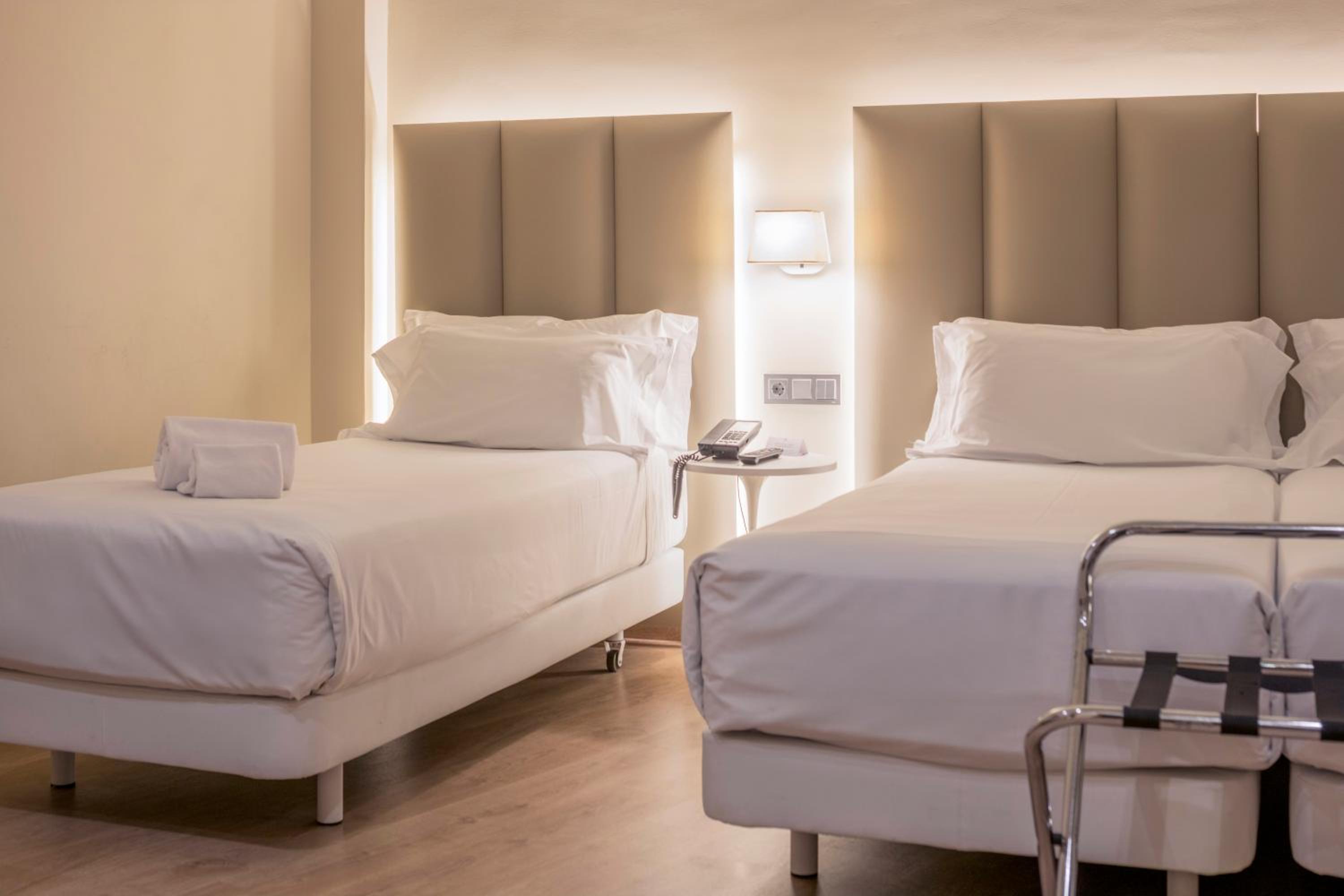 Triple Room - Photo 8