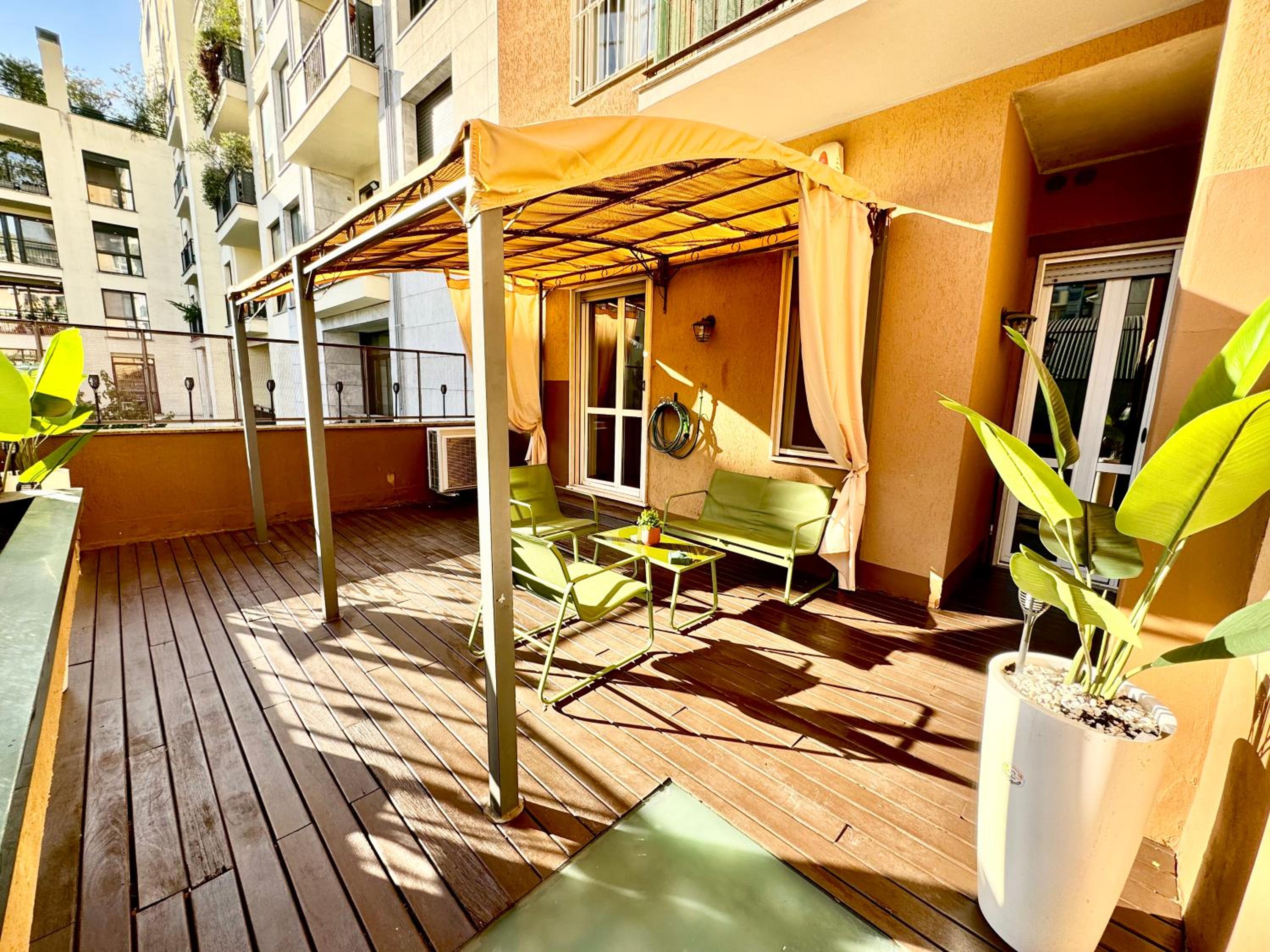 Two-Bedroom Deluxe Apartment