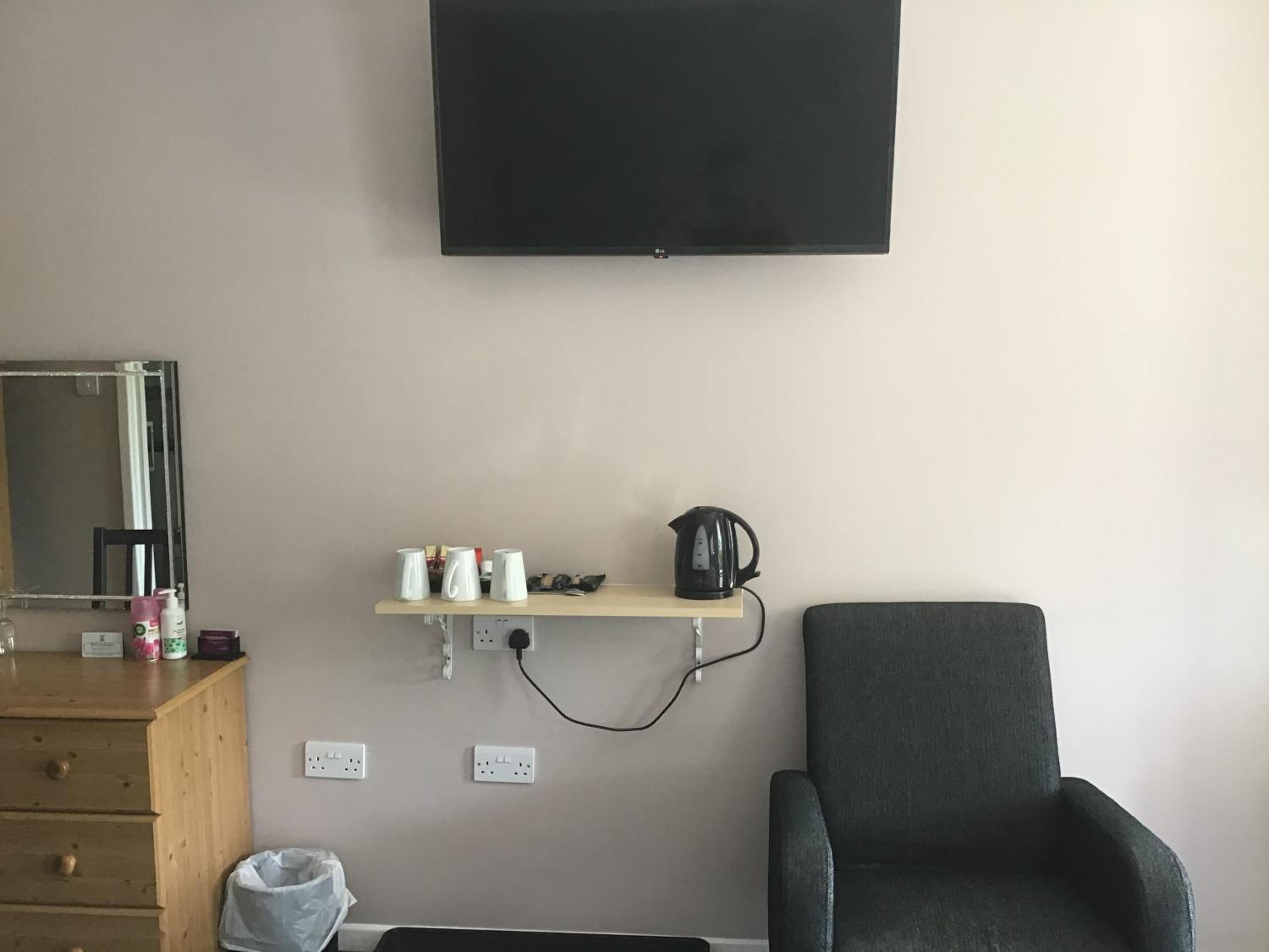 Family Room photo 1