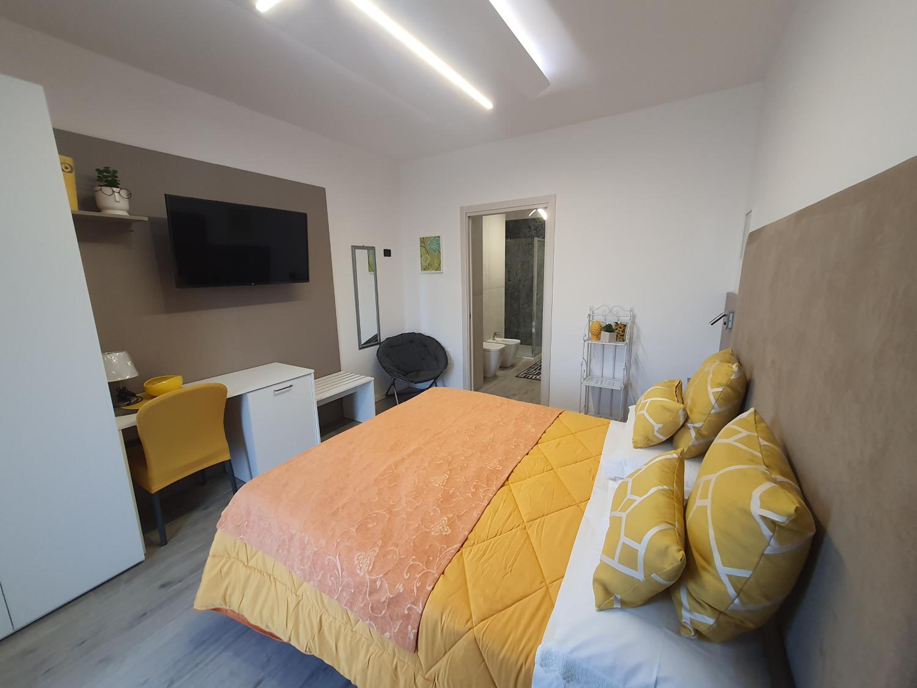 Deluxe Double Room - Photo 2