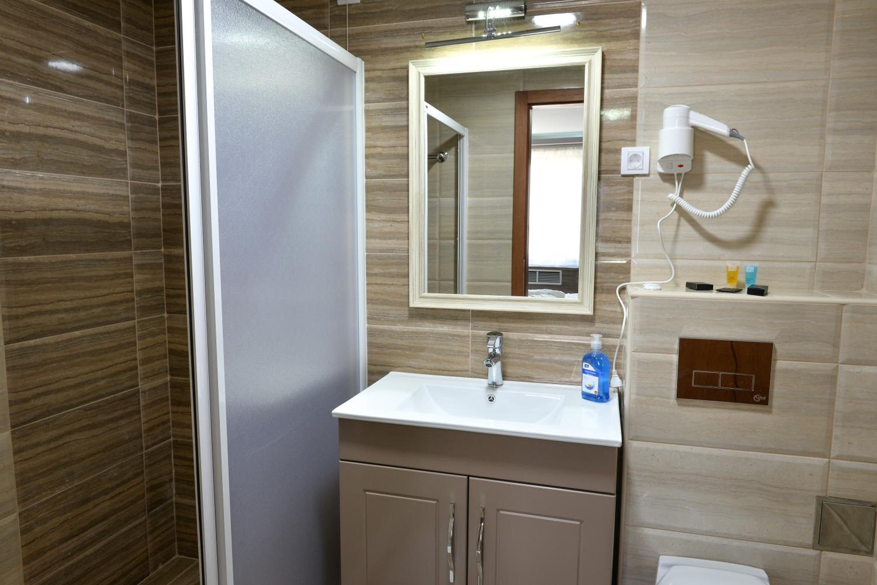 Deluxe Suite photo 2