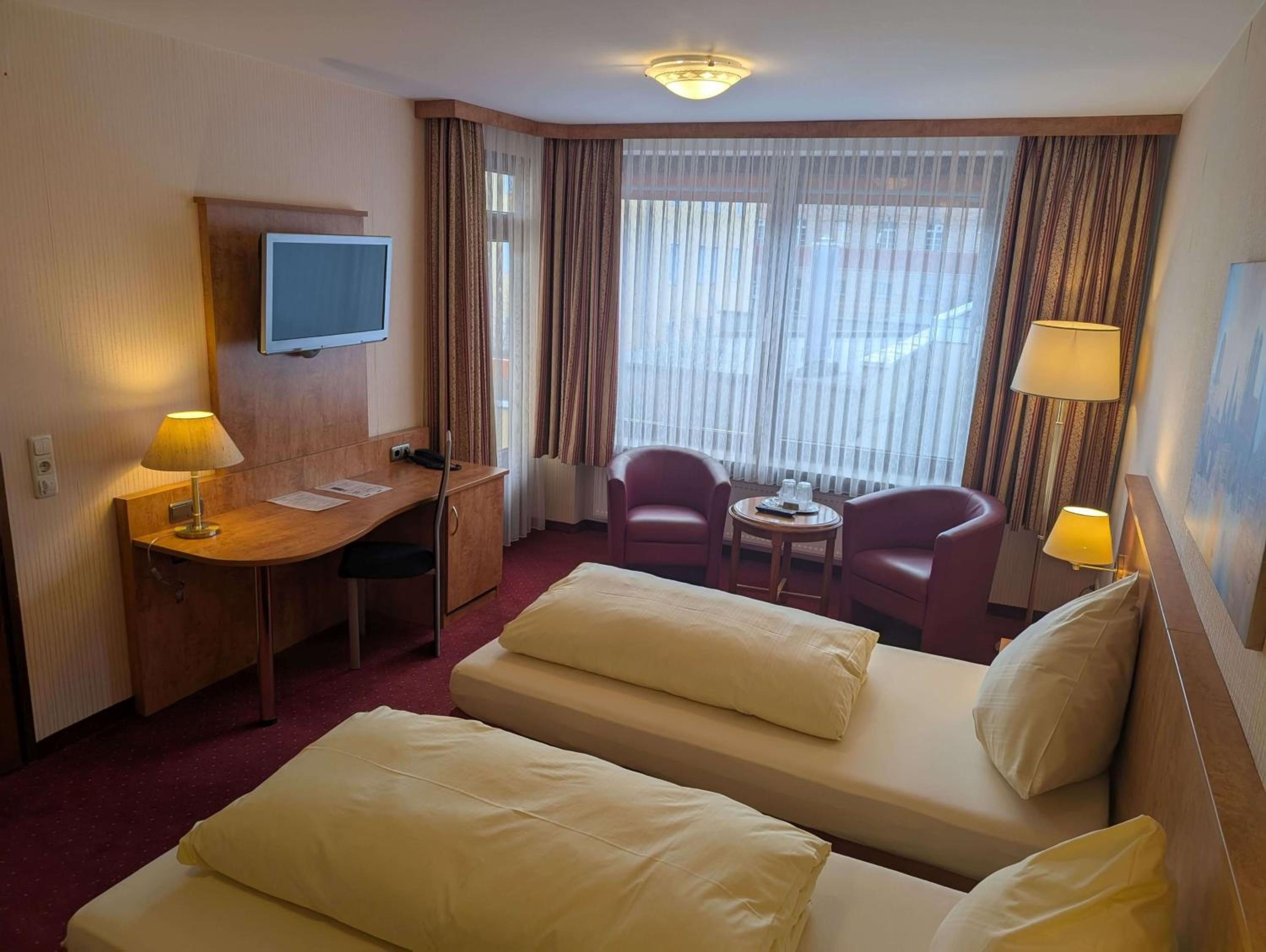 Double Room with Balcony photo 2