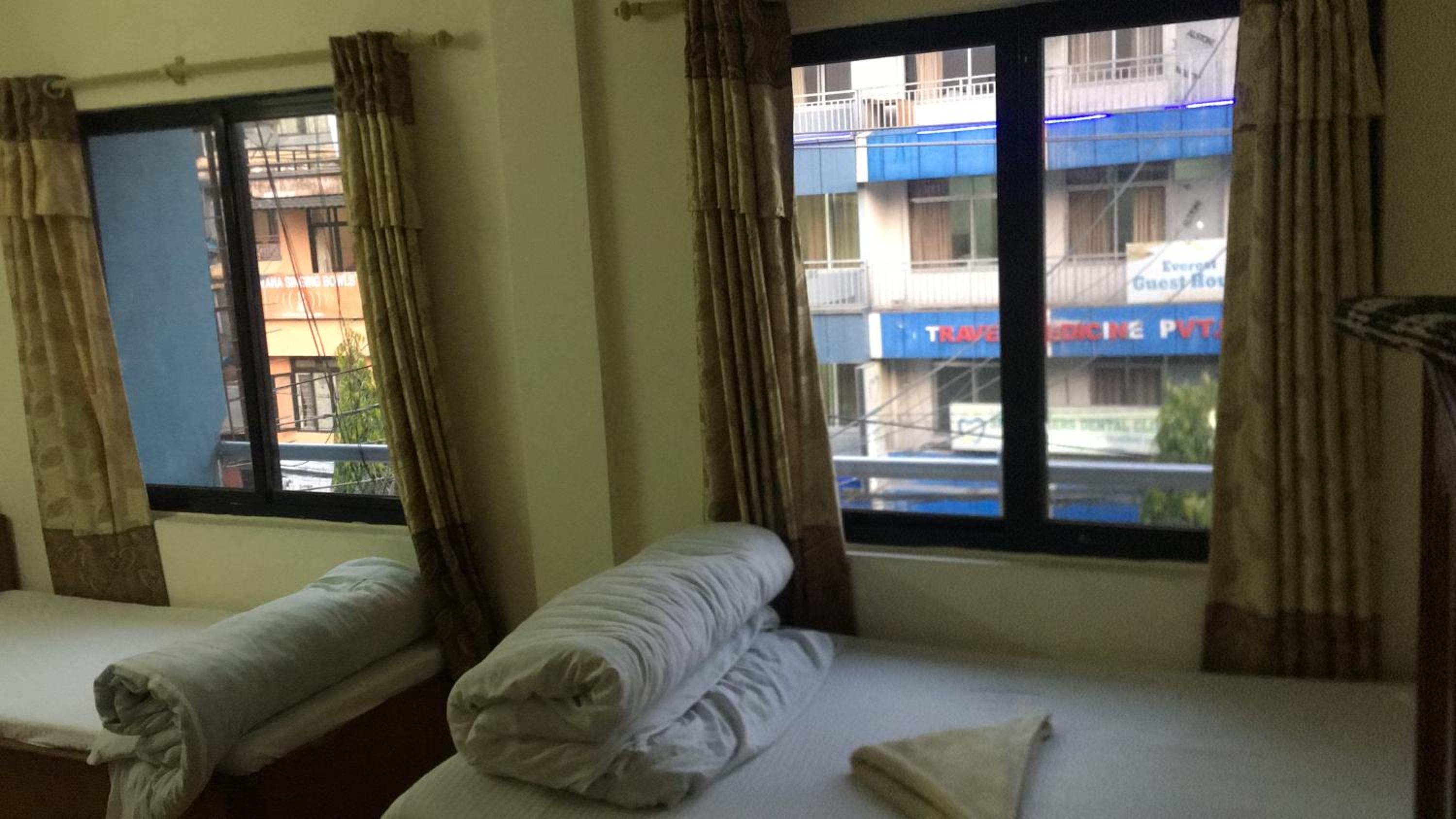 Basic Triple Room