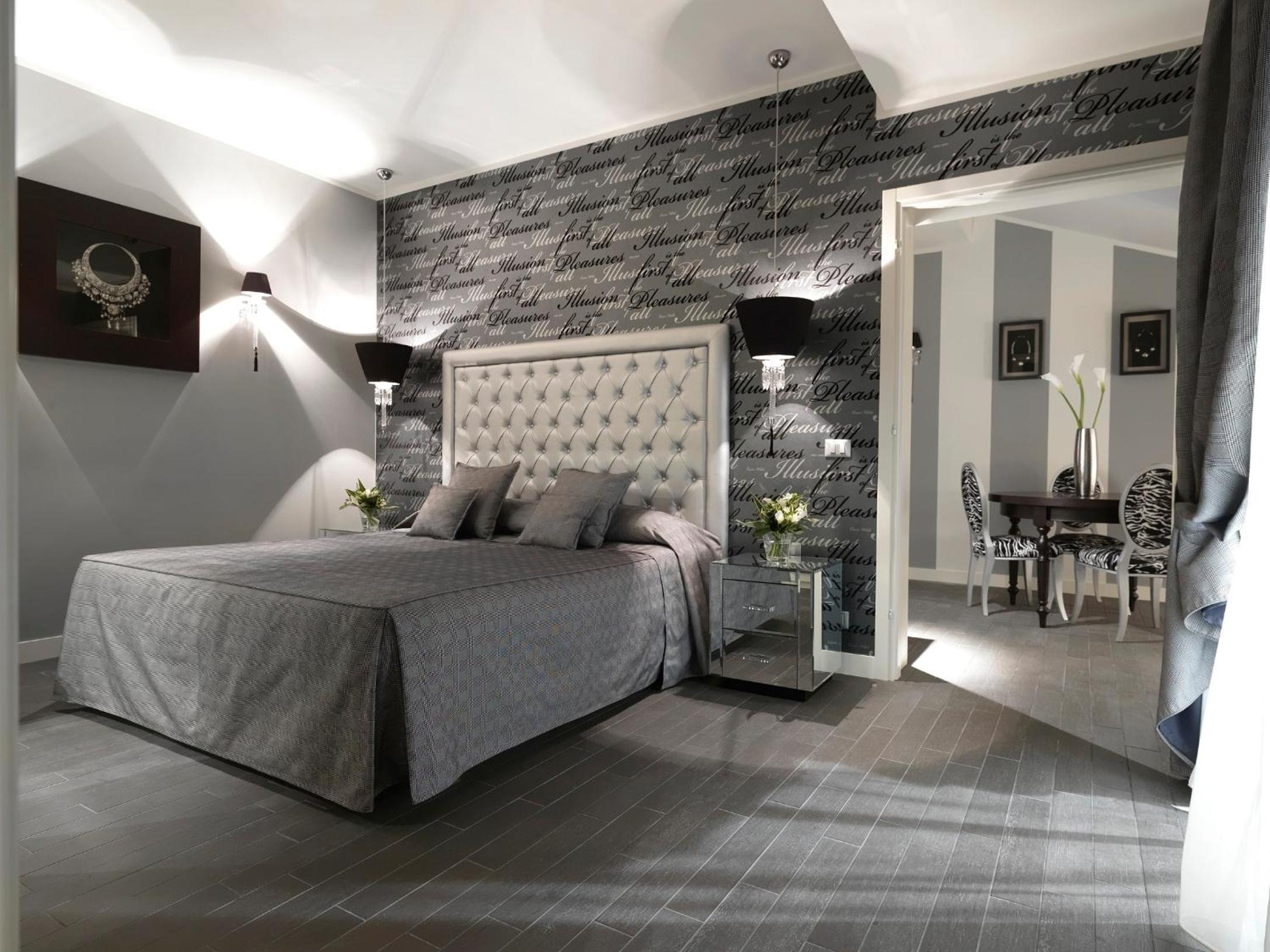 Suite with Balcony - Photo 1