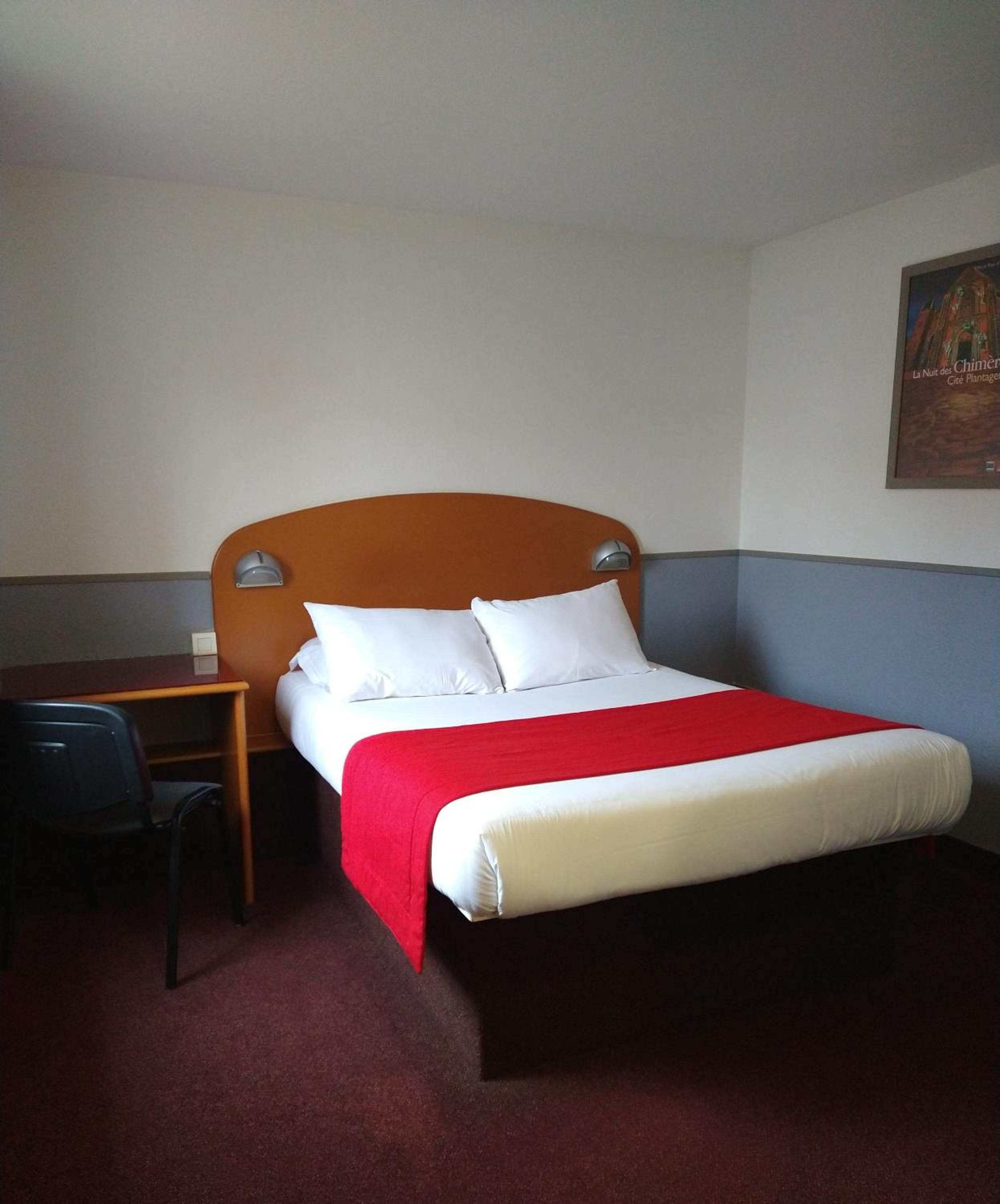 Double Room - Disability Access photo 2