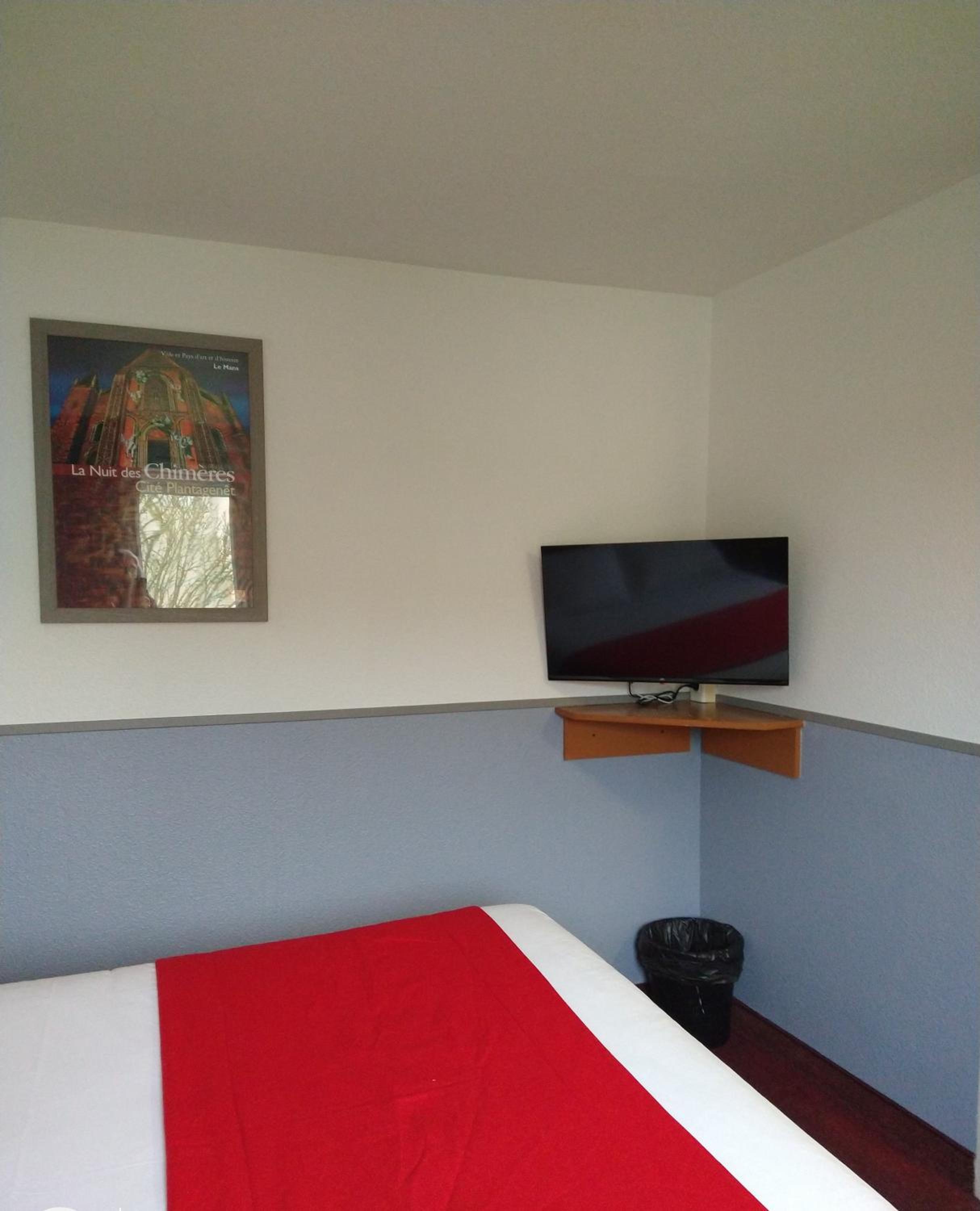 Double Room - Disability Access photo 3